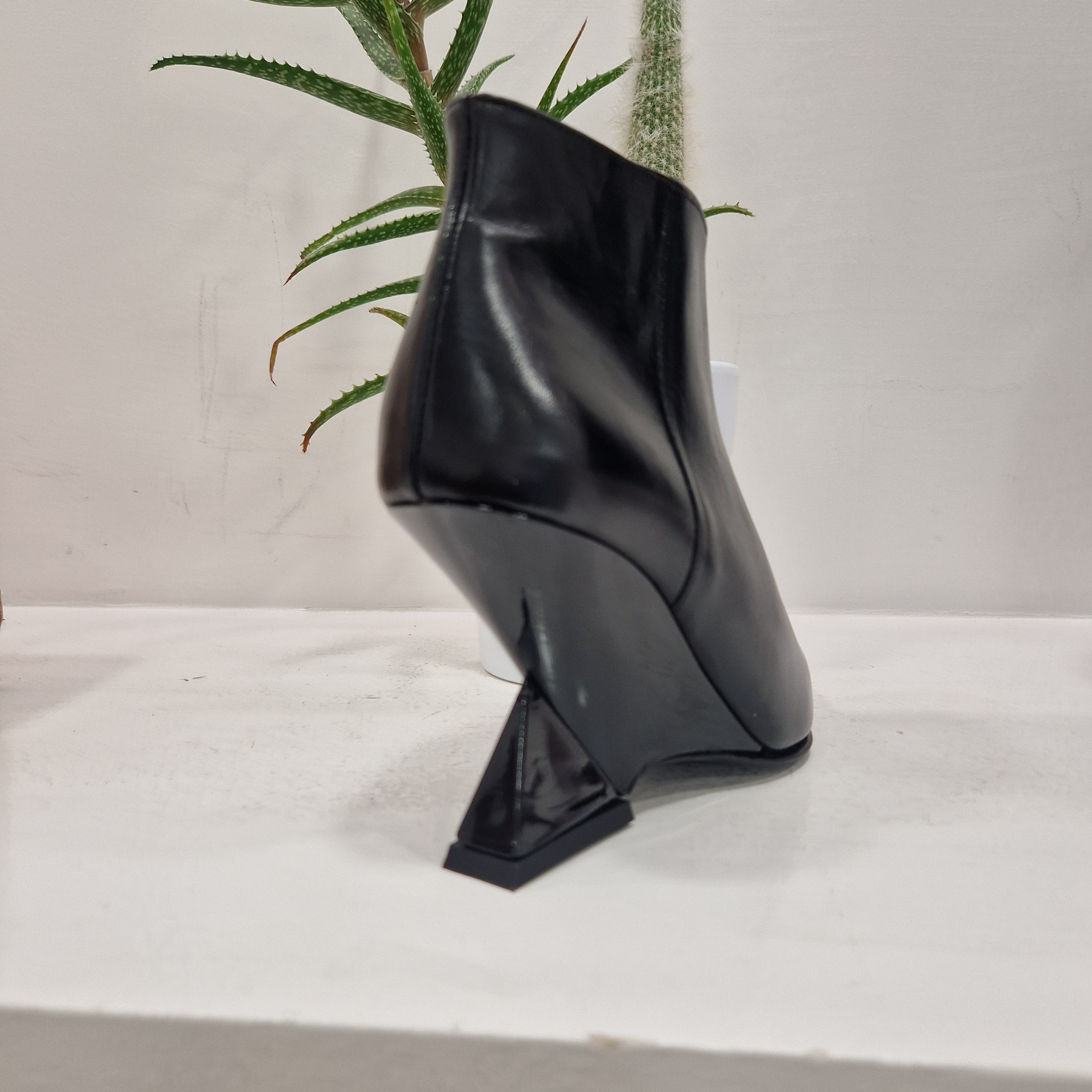 Stivaletto nero tacco zeppa