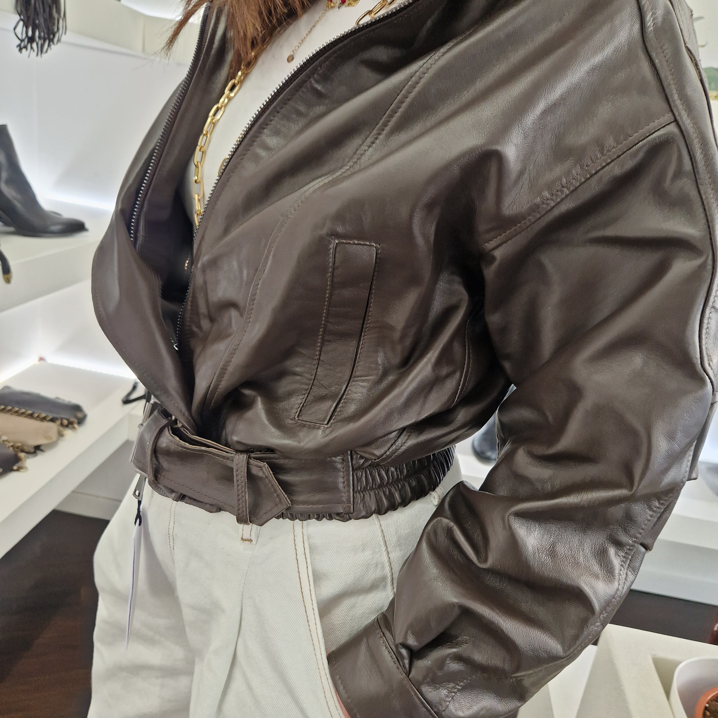 Giacca modello bomber vera pelle  color moro