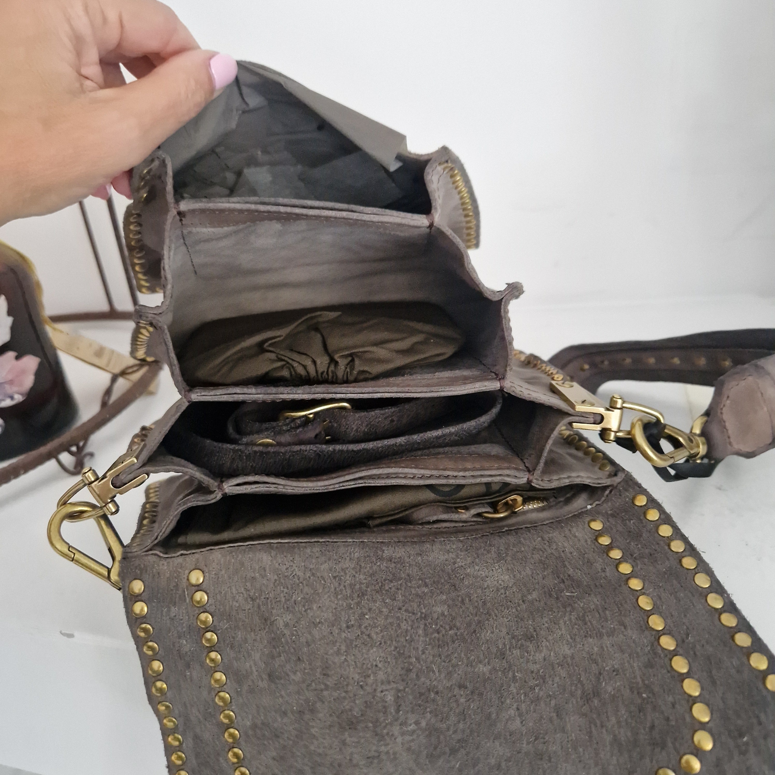 Campomaggi borsa Agnese cemento rivetti oro
