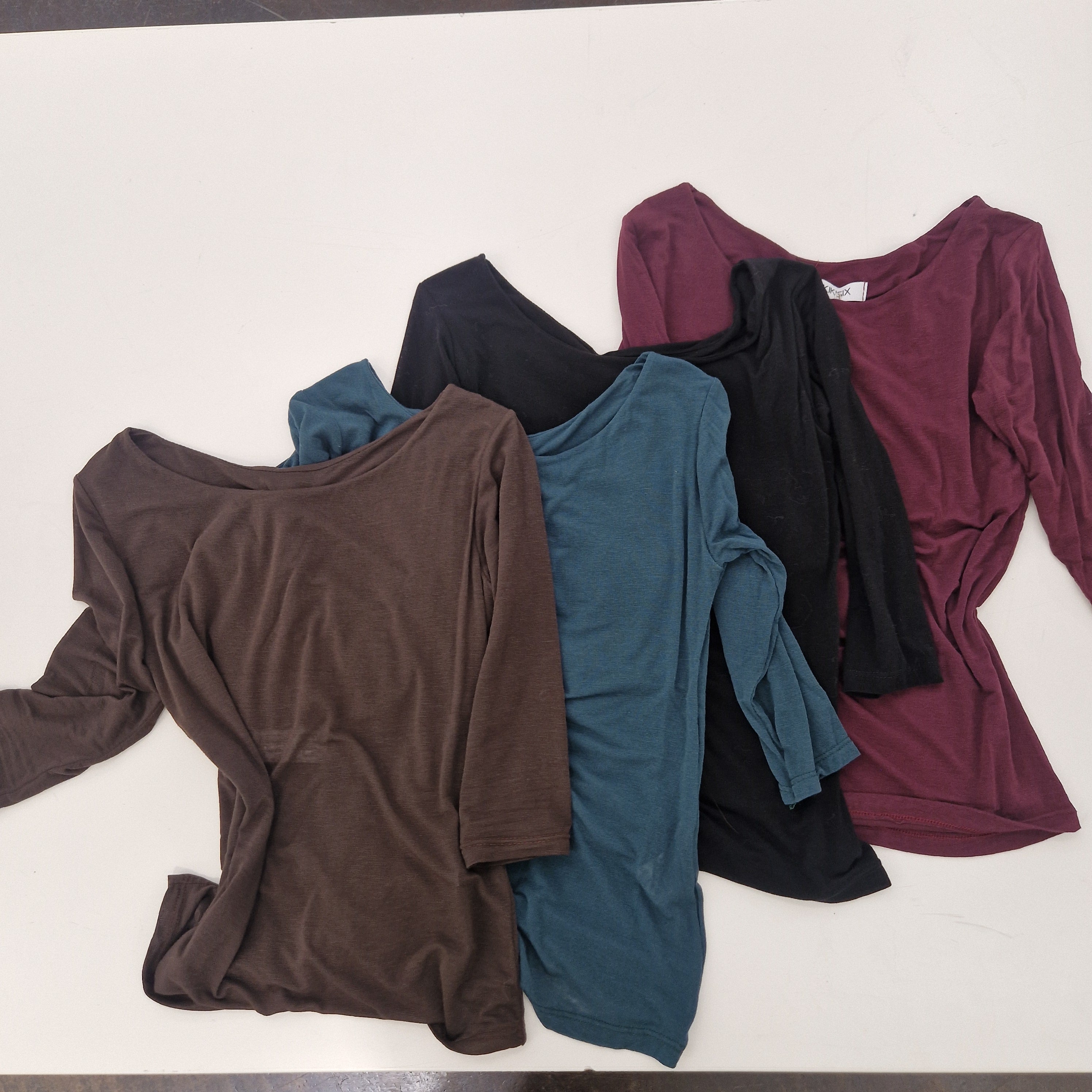 Kikisix  maglia girocollo manica 3/4