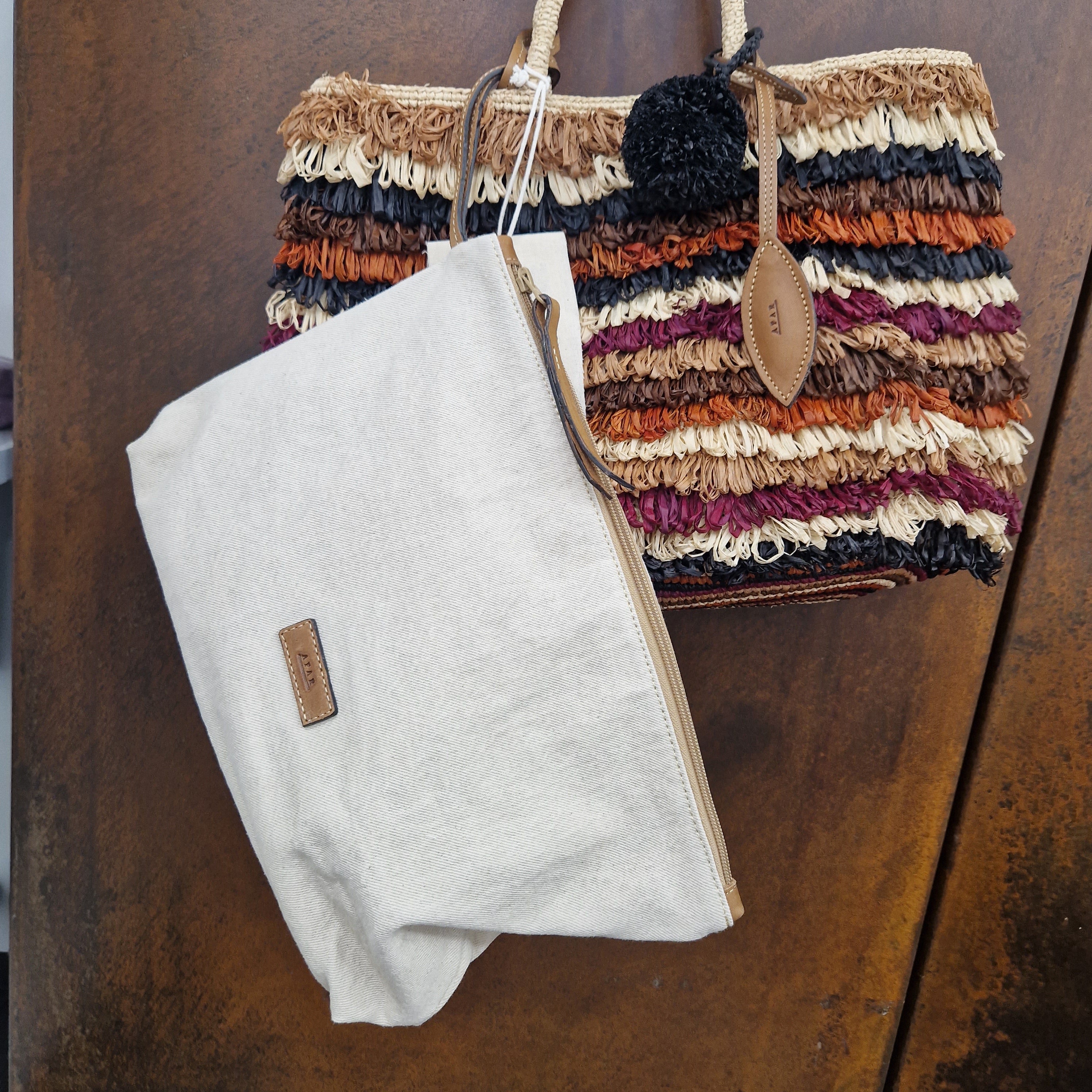 Afar borsa intrecciata a mano LEISHA multi righe