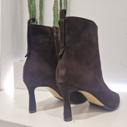 Isabelle Paris stivaletto pelle scamosciata  t.moro con zip