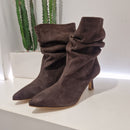 Stivaletto in pellame scamosciato moro