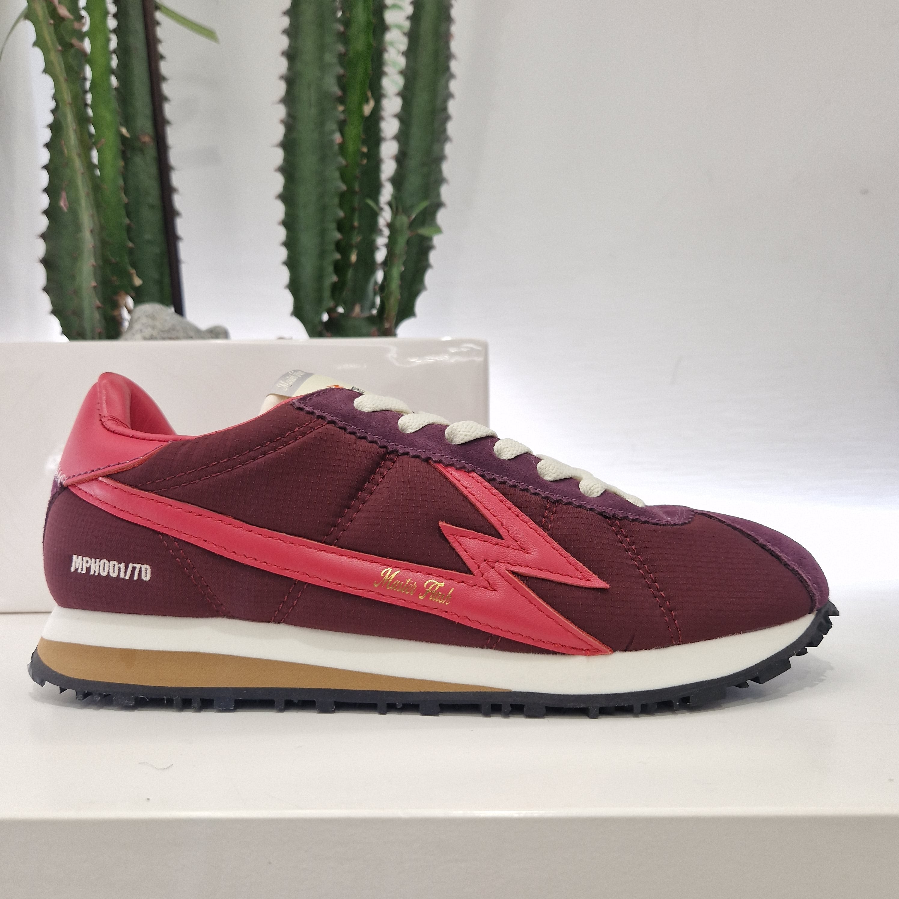 Moa sneakers modello flat coral red