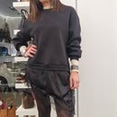 Felpa con bordo in pizzo color nero