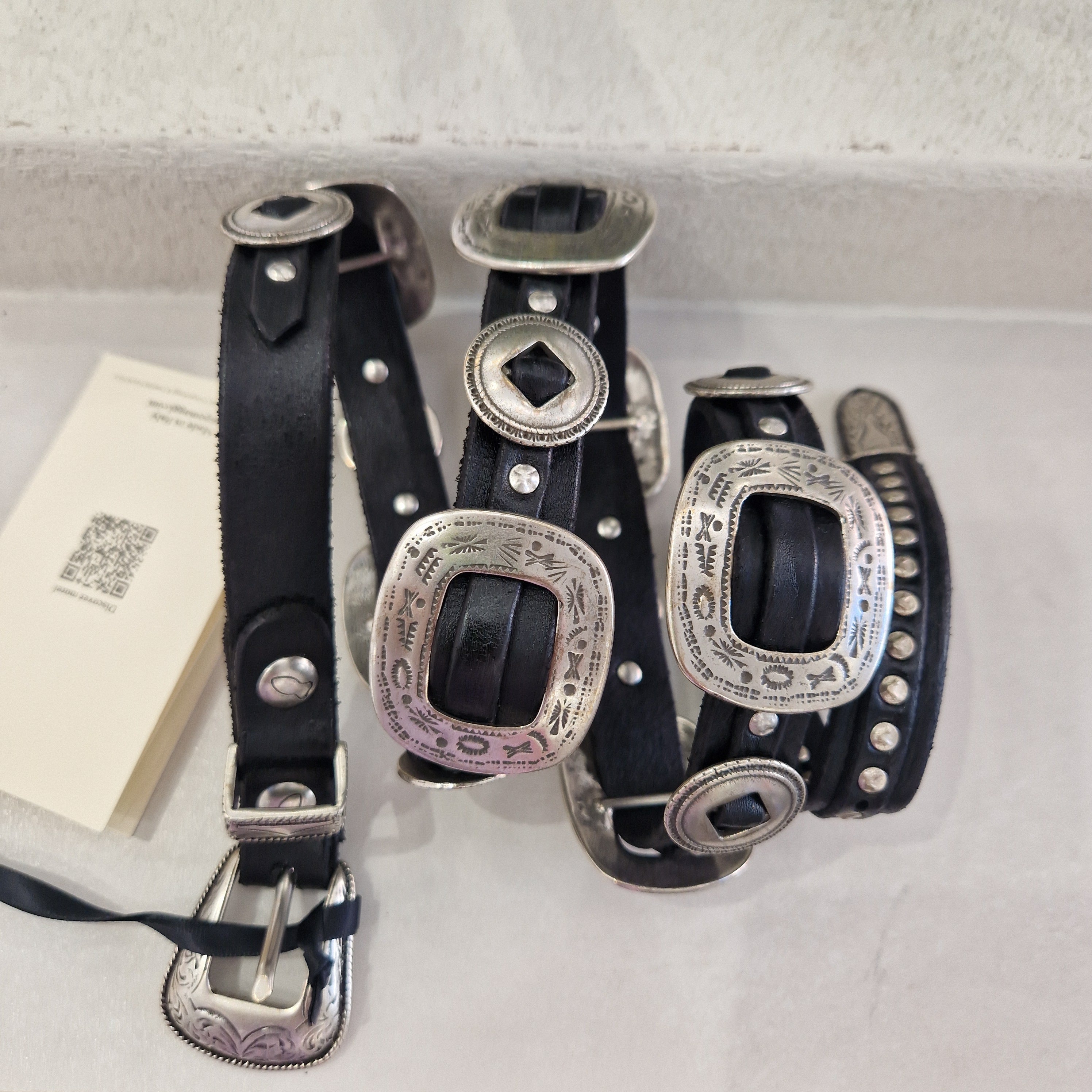 Campomaggi cintura pelle nera TEX con borchie argento