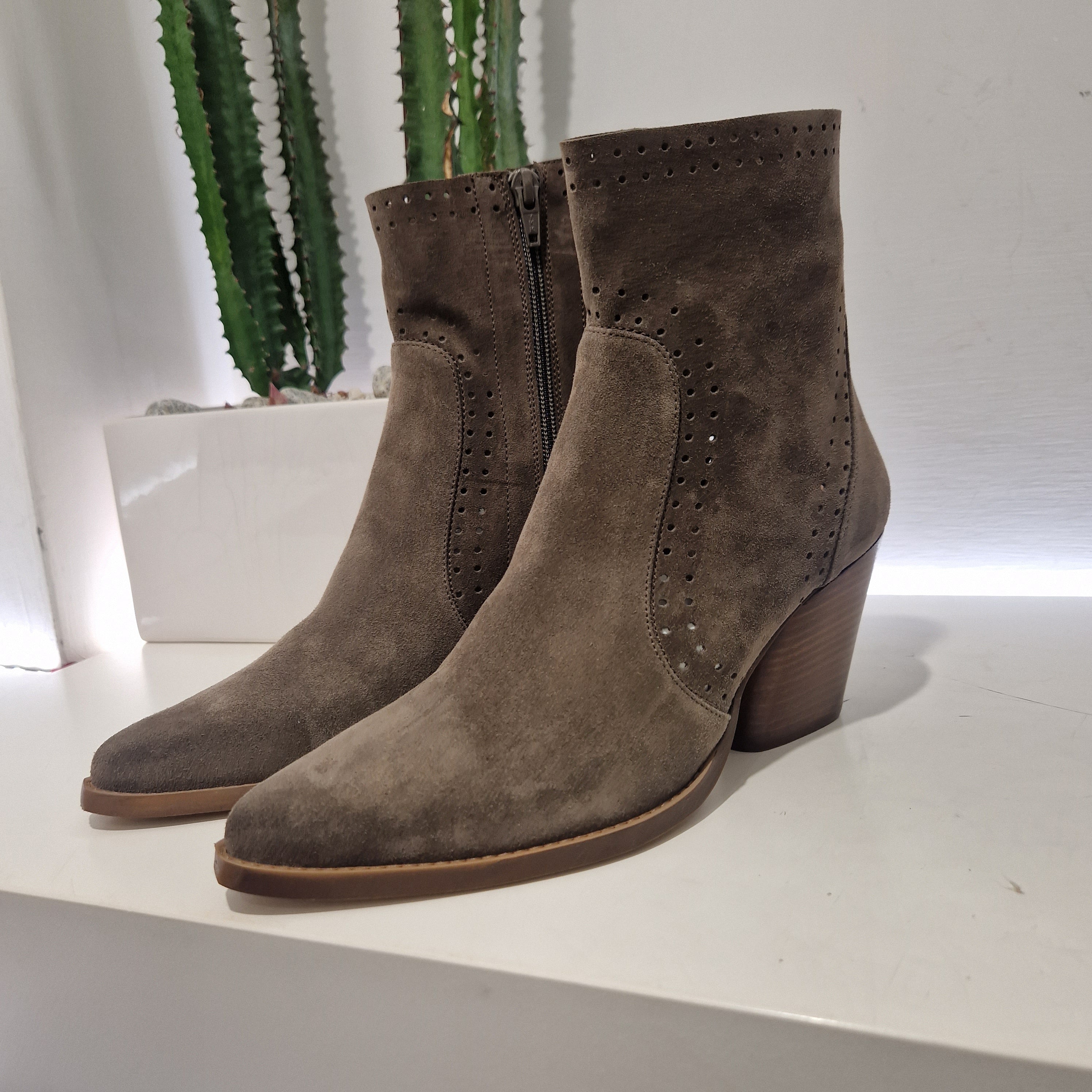 ENJOY stivaletto texano suede color taupe