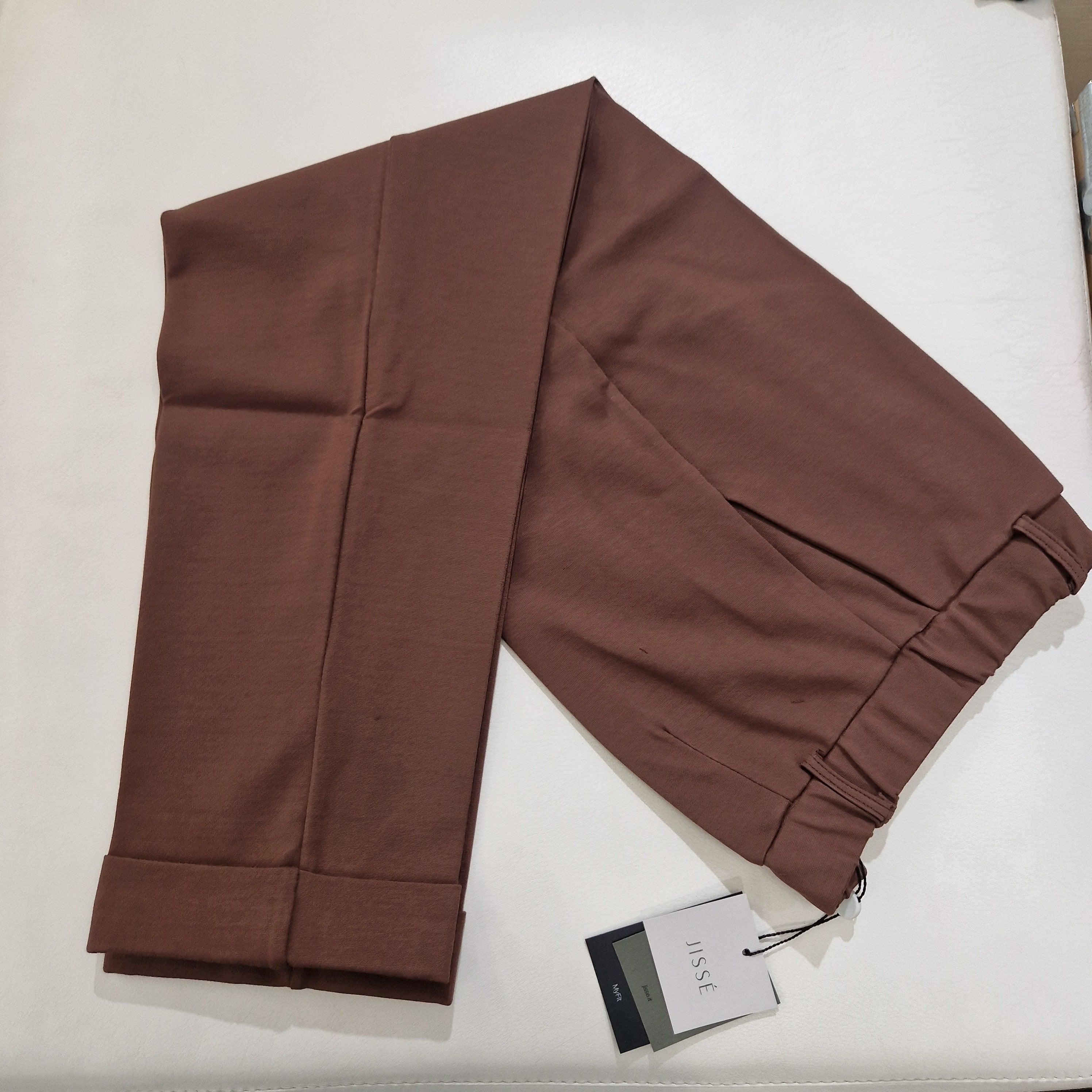 JISSÈ pantalone CHINO color moro