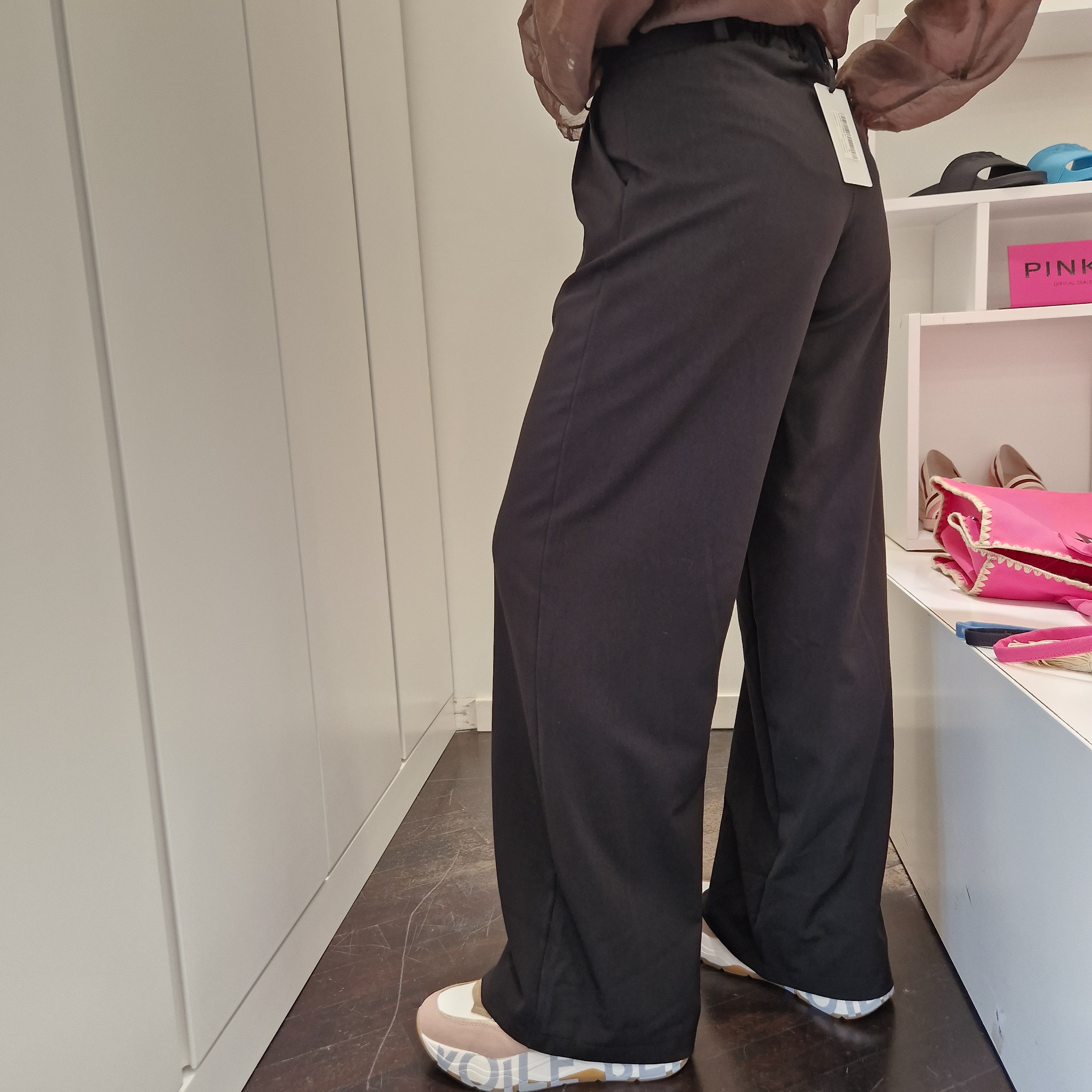 KIKISIX pantalone ILARIA nero