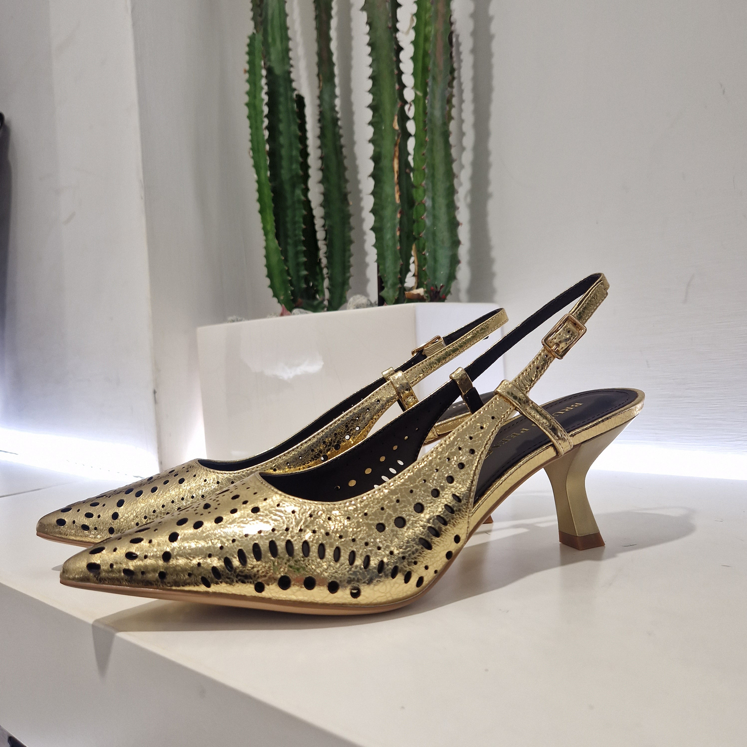 Bruno Premi scarpa lavorazione laser metallic oro