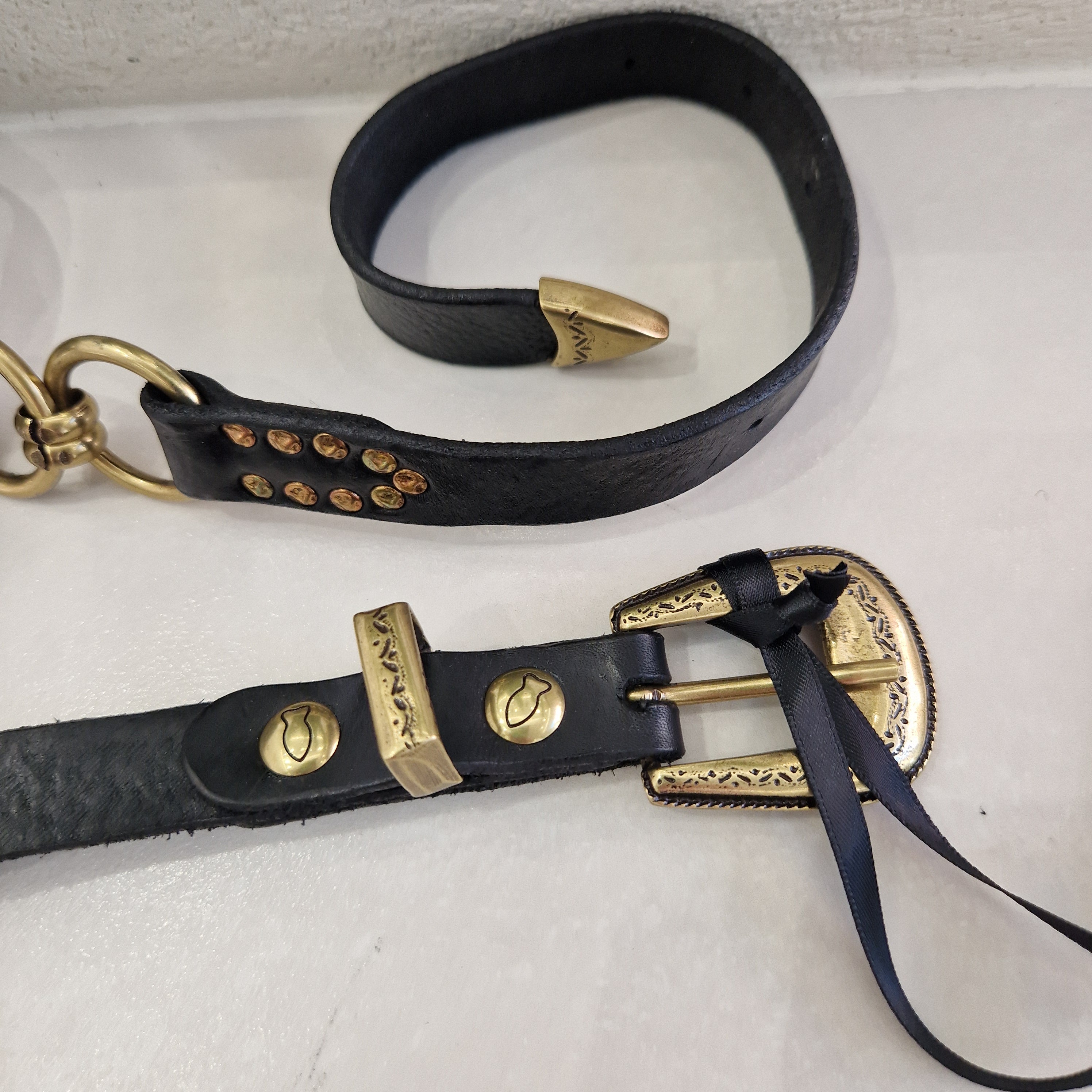 Campomaggi cintura pelle nera ANELLI  con borchie oro