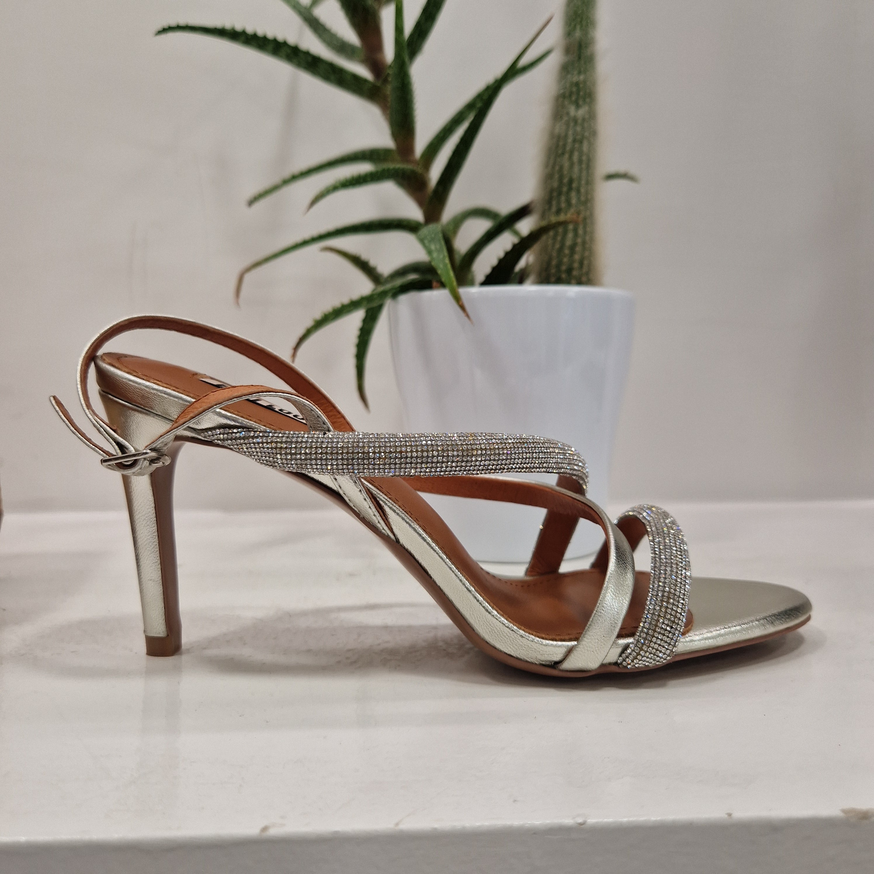 Bibilou sandalo argento con strass