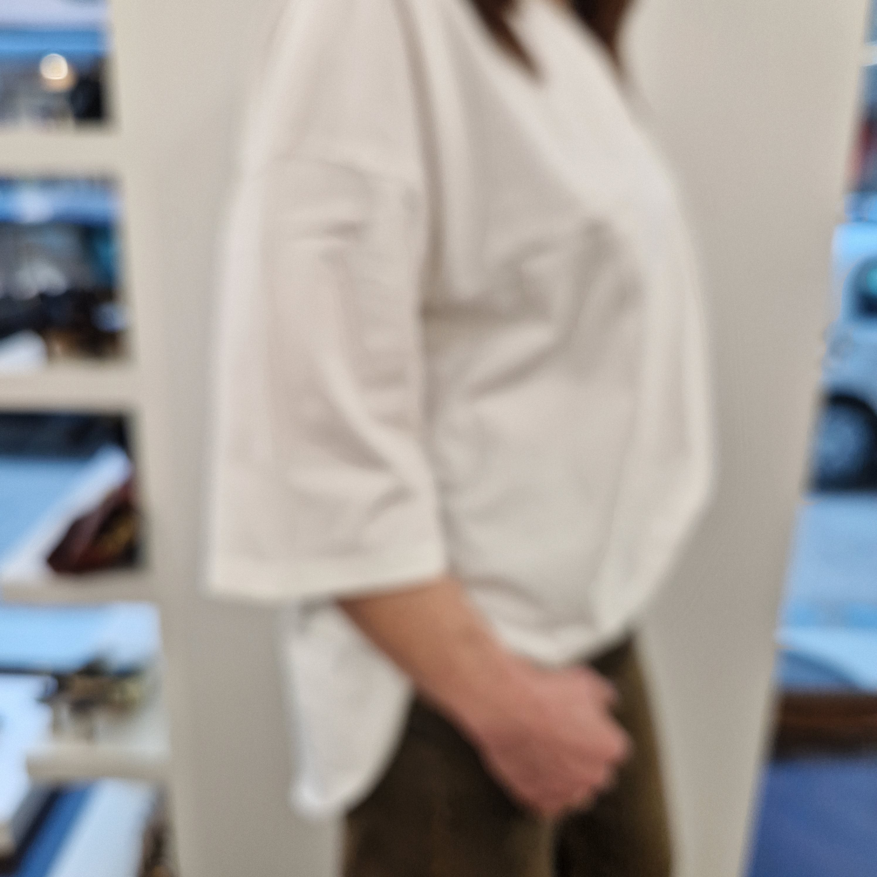 Maxi t-shirt scollo a V bianca