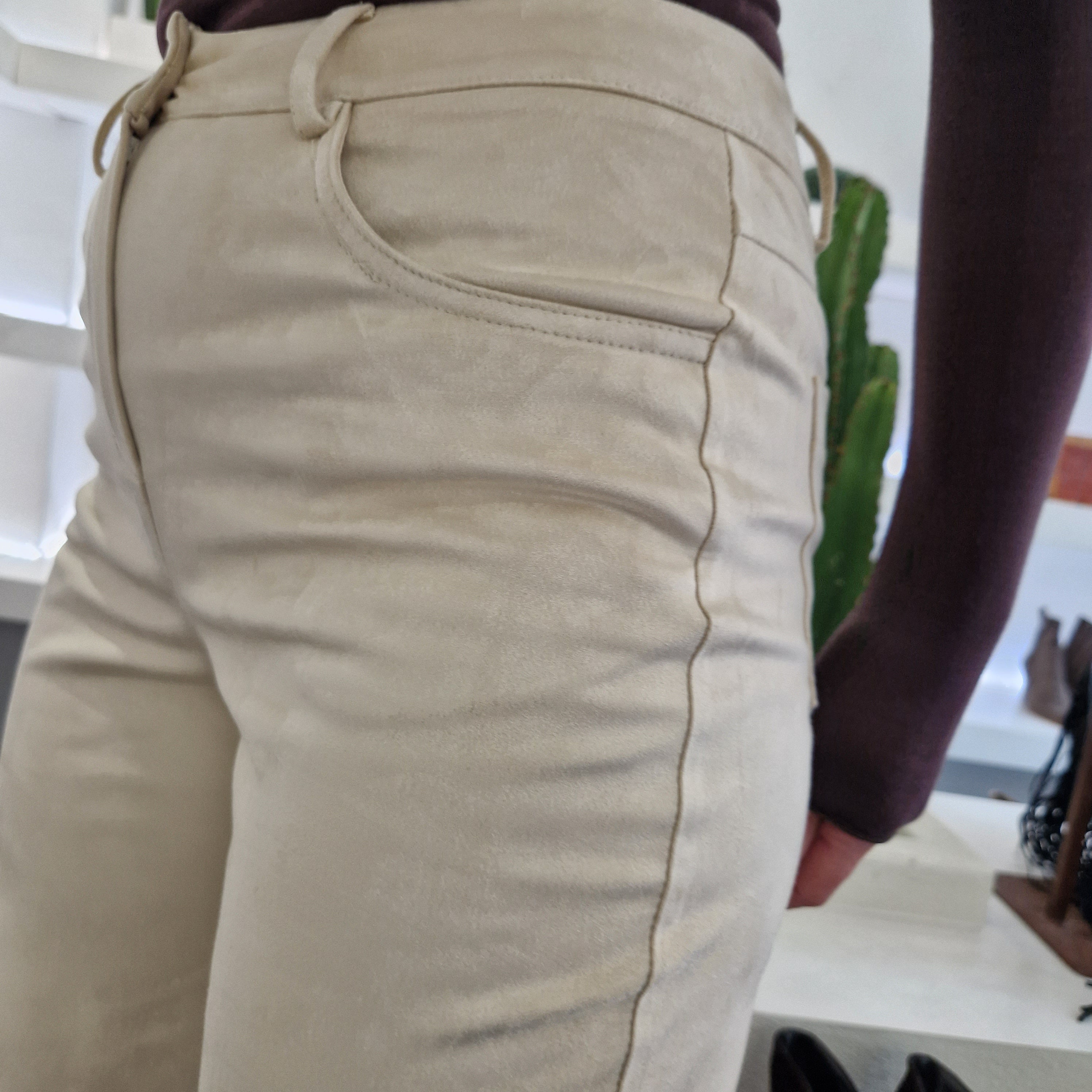 Kikisix pantalone panna