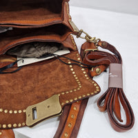 Campomaggi borsa Agnese color cuoio rivetti oro