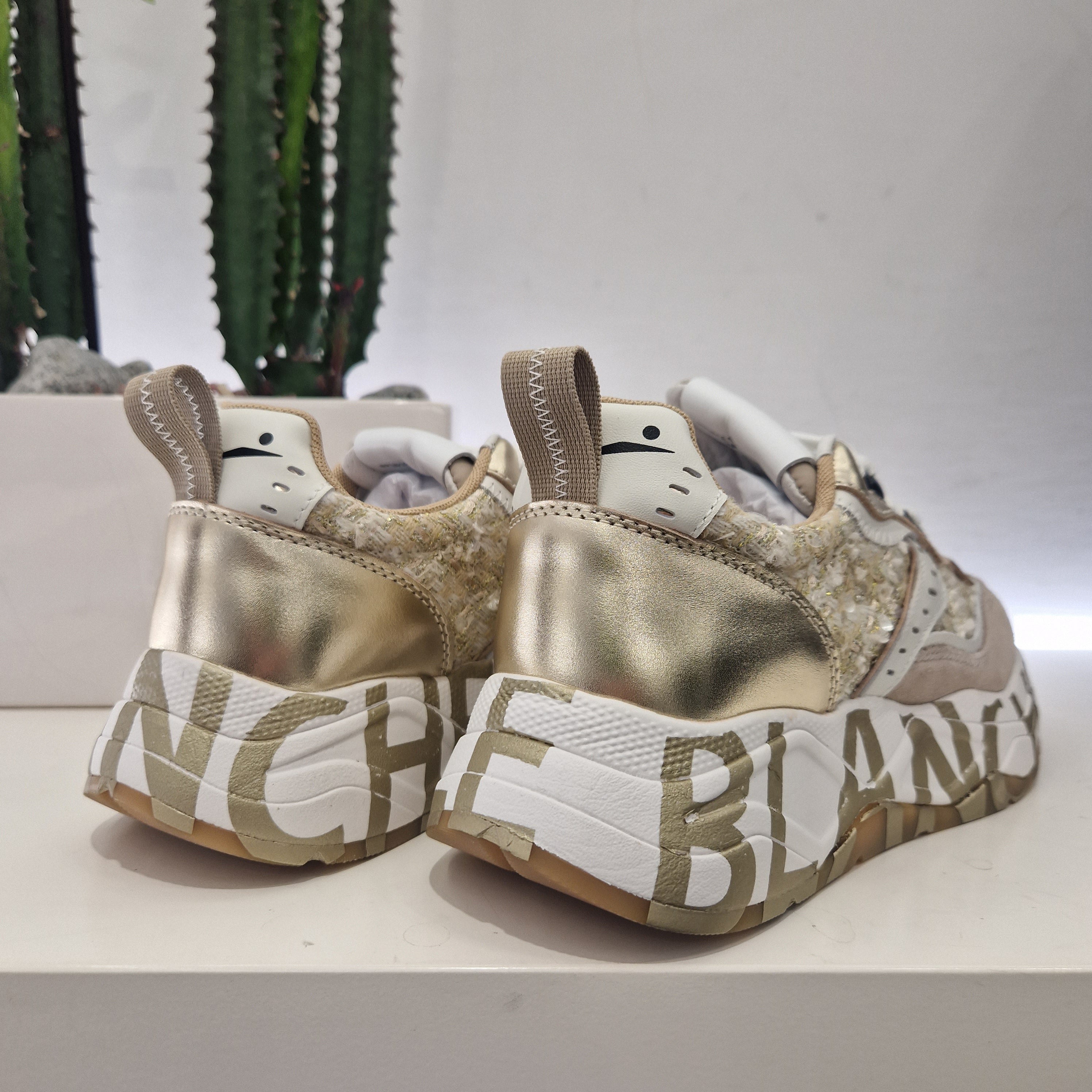 Voile Blanche sneaker beige/ oro dettaglio paillettes
