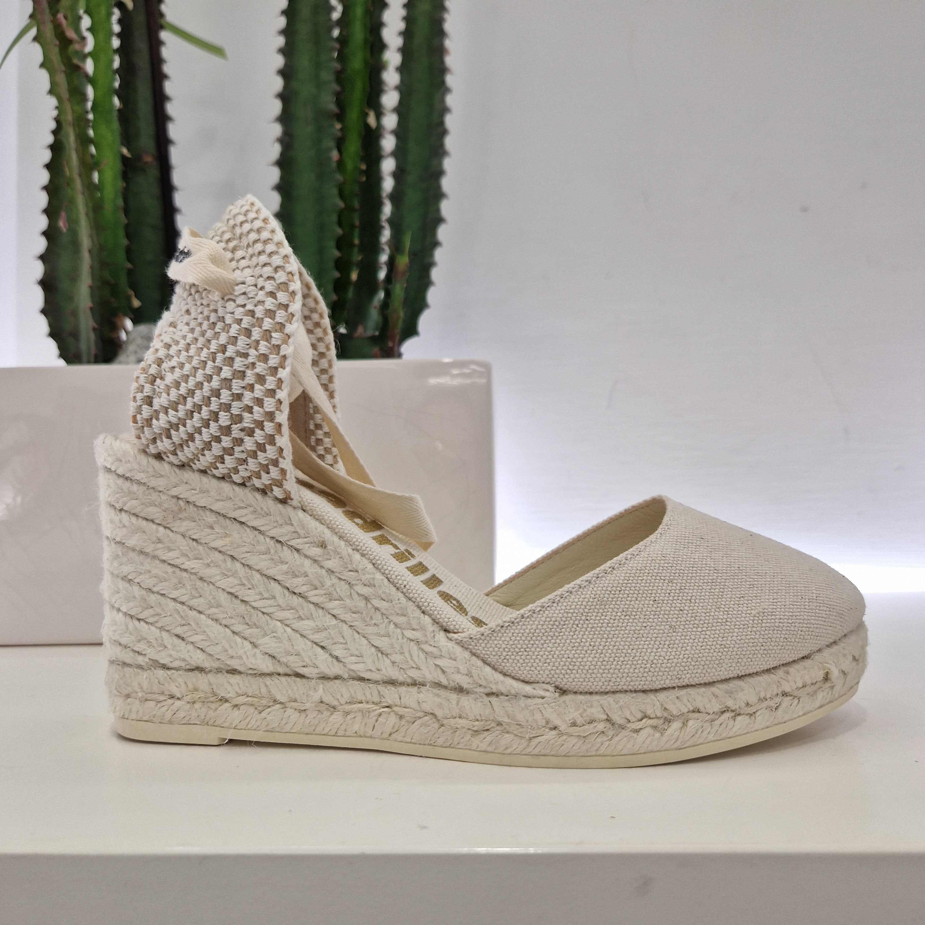 Rope-colored espadrilles