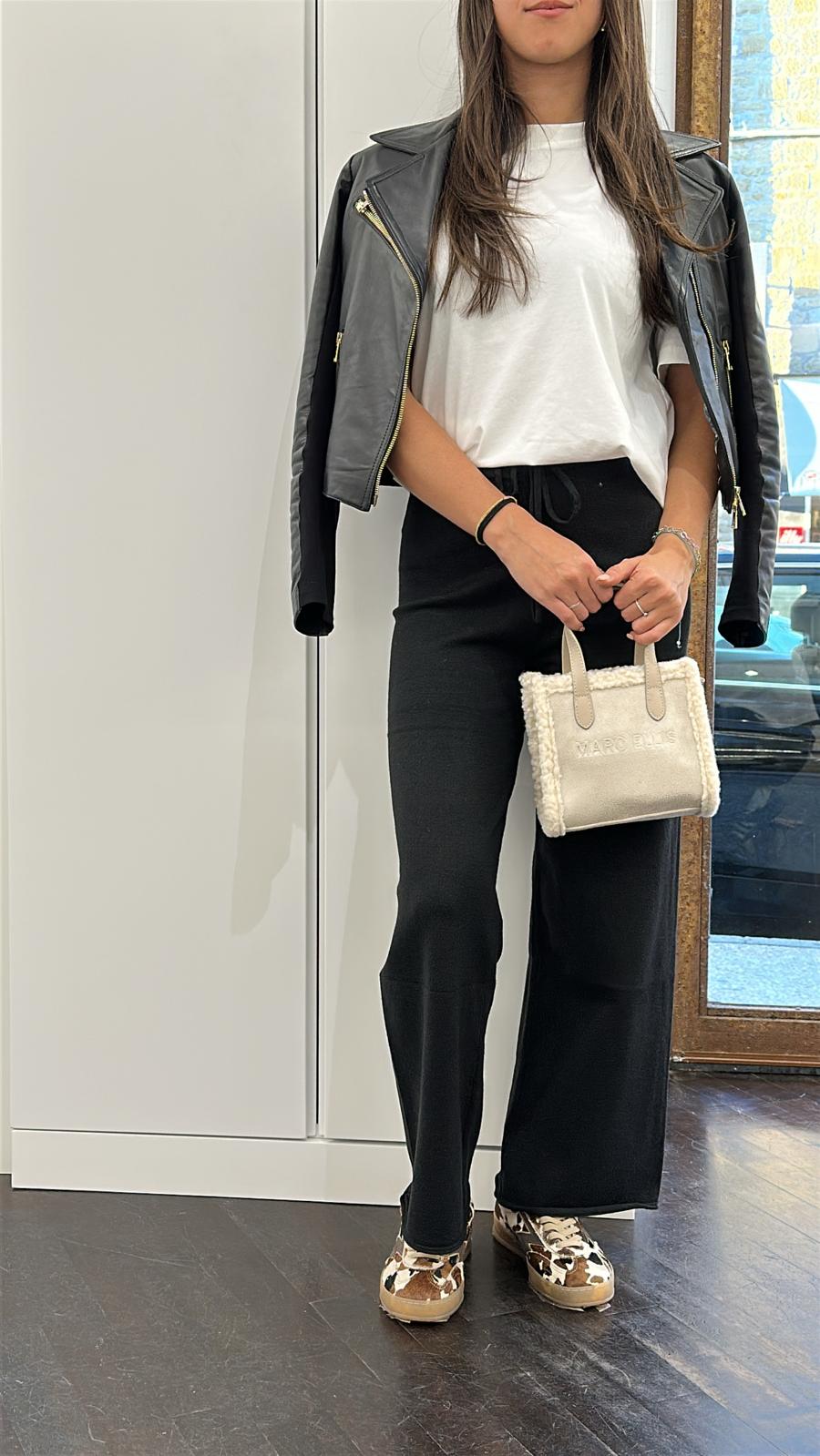 Pantalone in maglia gamba larga color nero