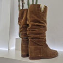 Via Roma stivaletto suede color cuoio accessorio V oro