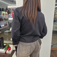 Camicia nera con fiocco