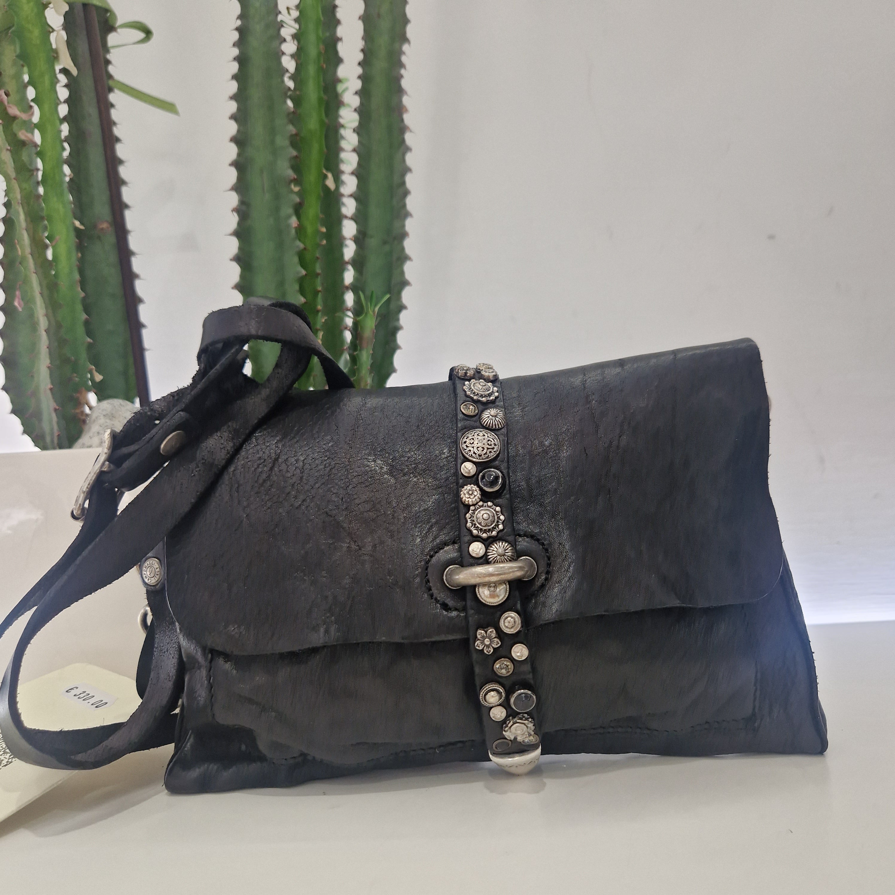 Campomaggi borsa ELGA nera accessori argento