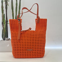 Gianni Chiarini borsa color arancio  linea AVA intrecciata  dimensione piccola