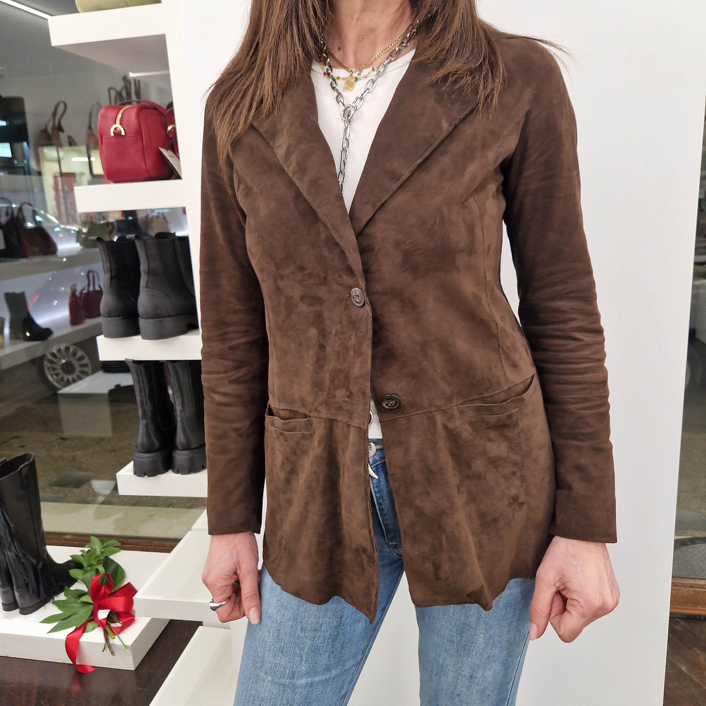 Giacca modello blazer  DOMITILLA  in pelle scamosciata moro