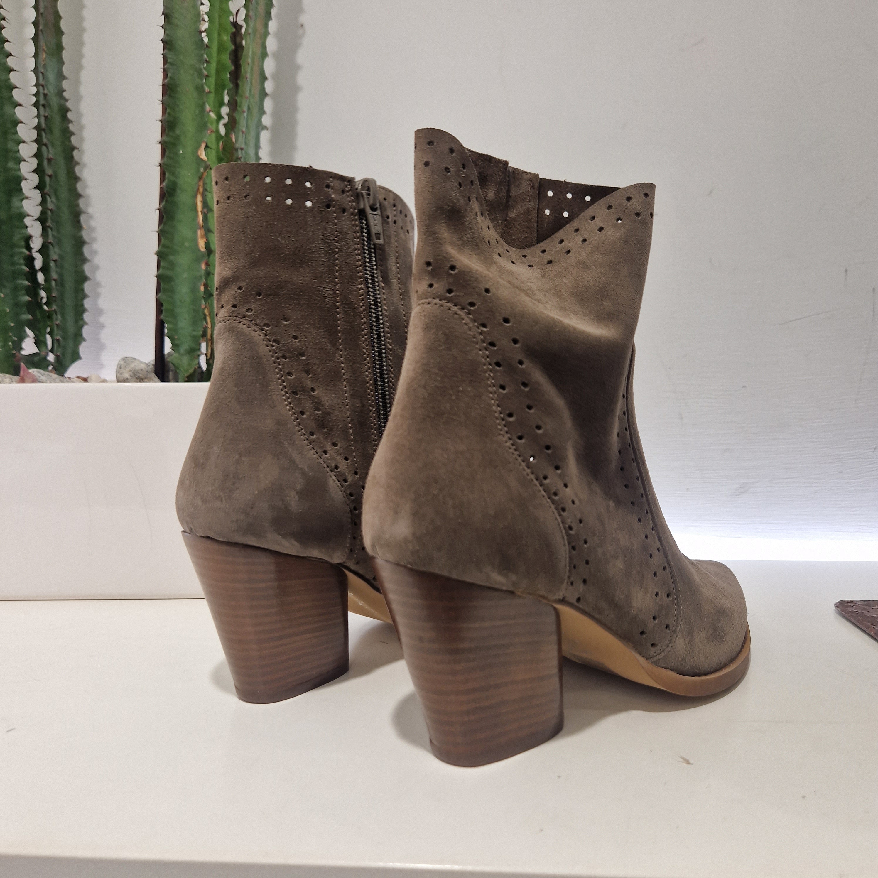 ENJOY stivaletto FORI texano suede color taupe