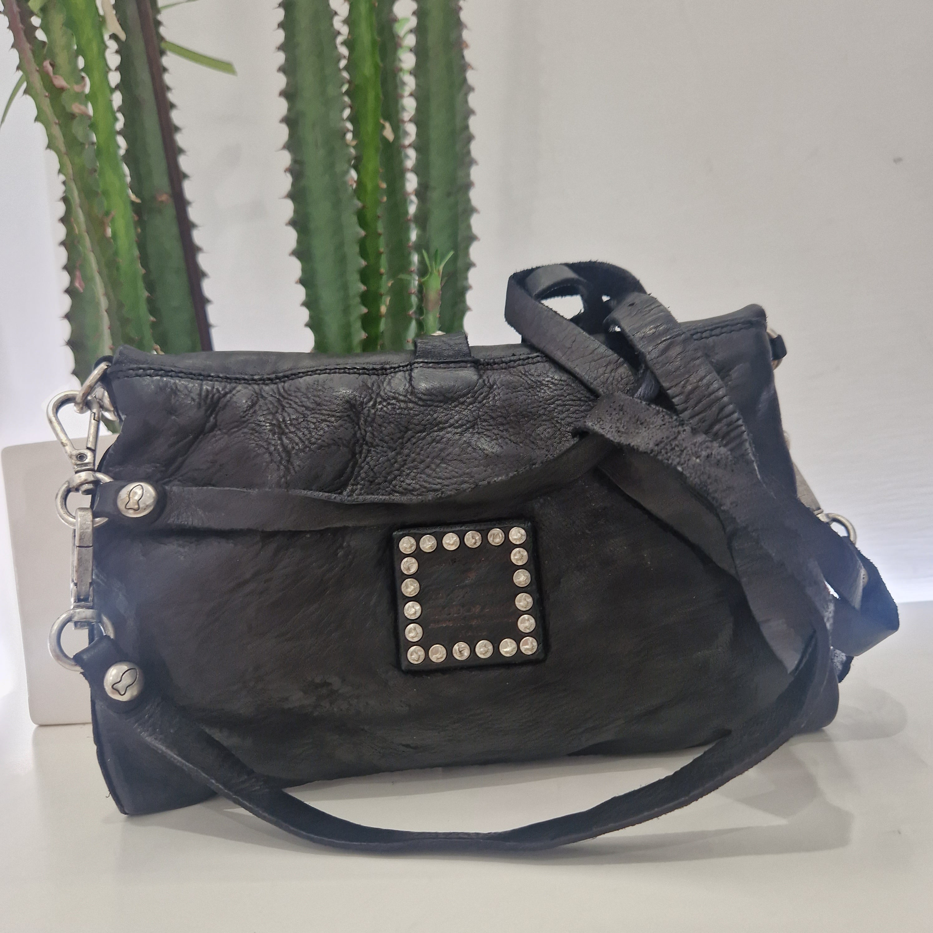Campomaggi borsa ELGA nera accessori argento