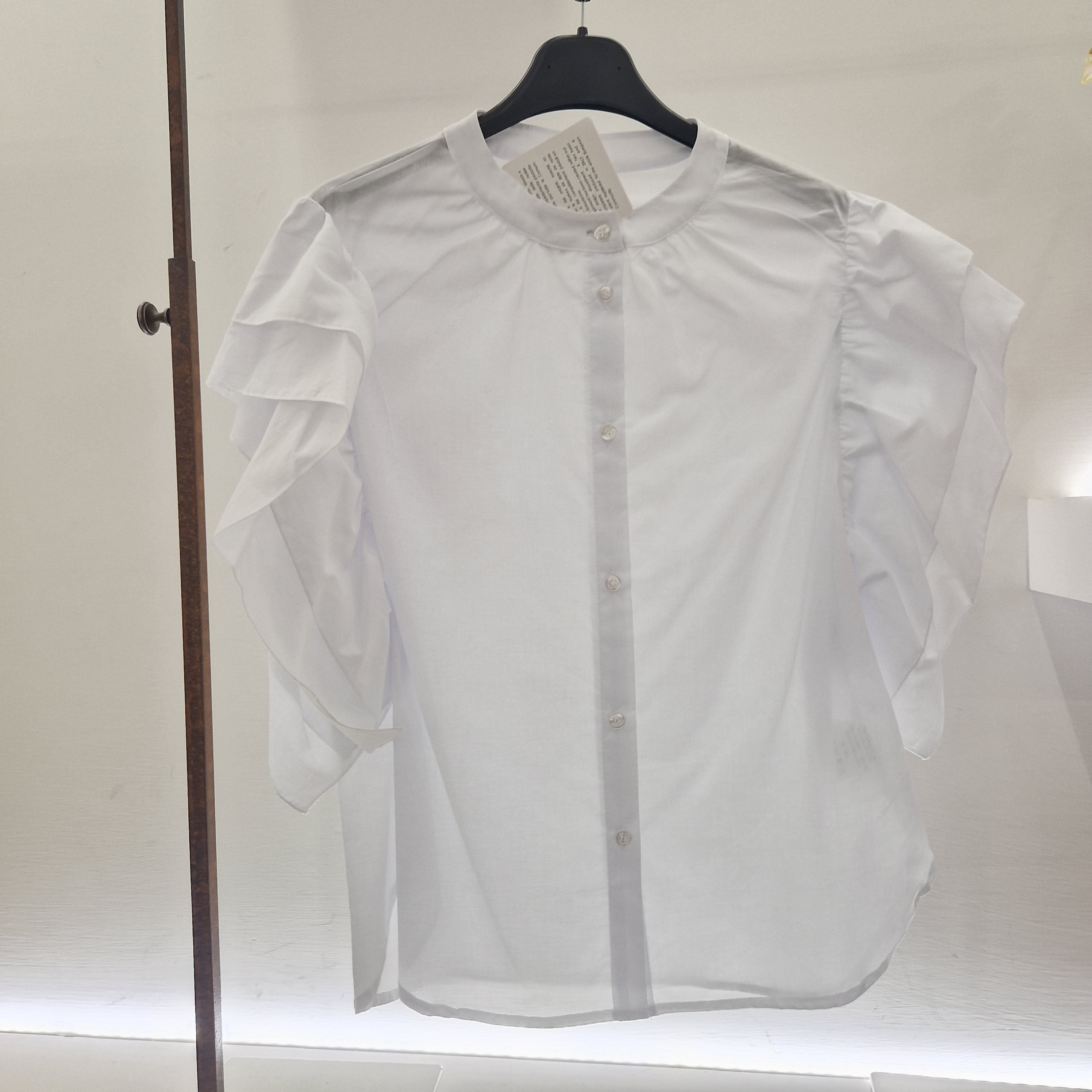 Camicia bianca smanicata