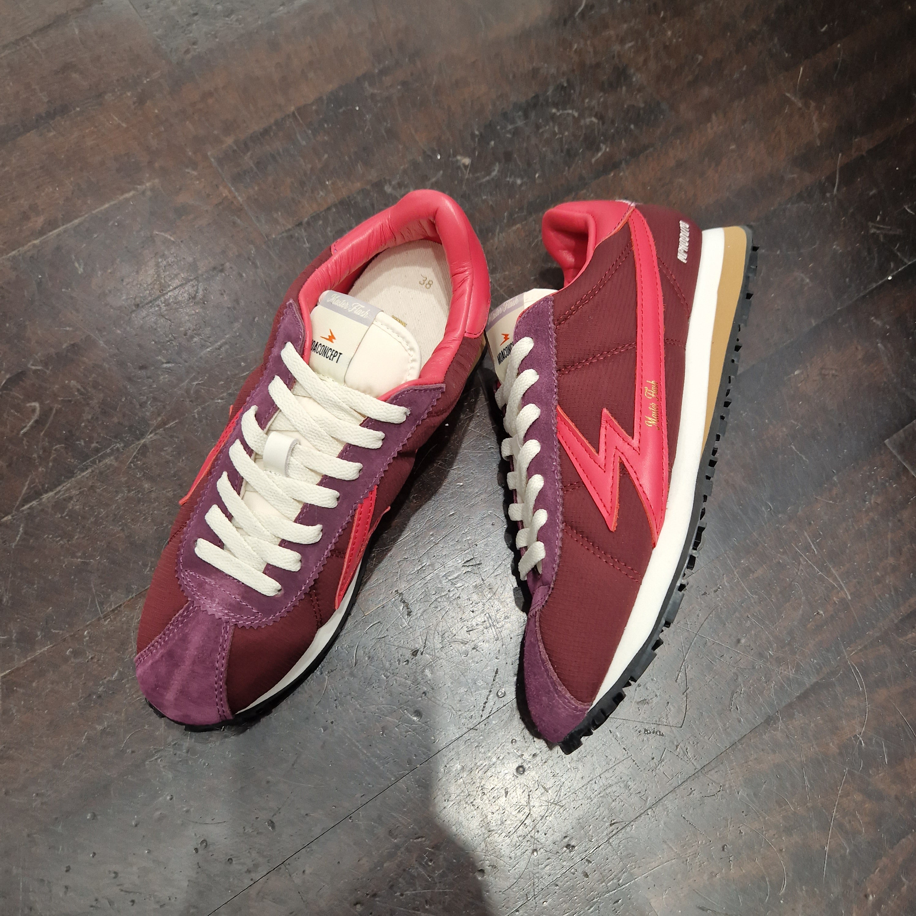 Moa sneakers modello flat coral red