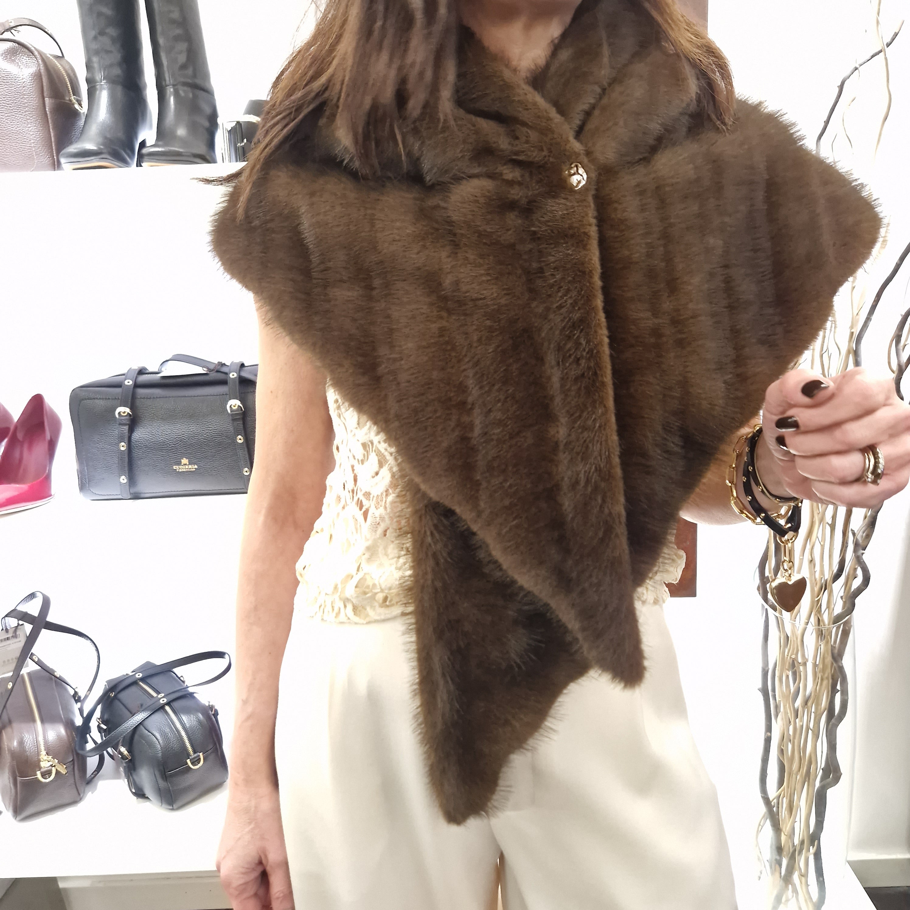 ecopelliccia scialle modello COMETA