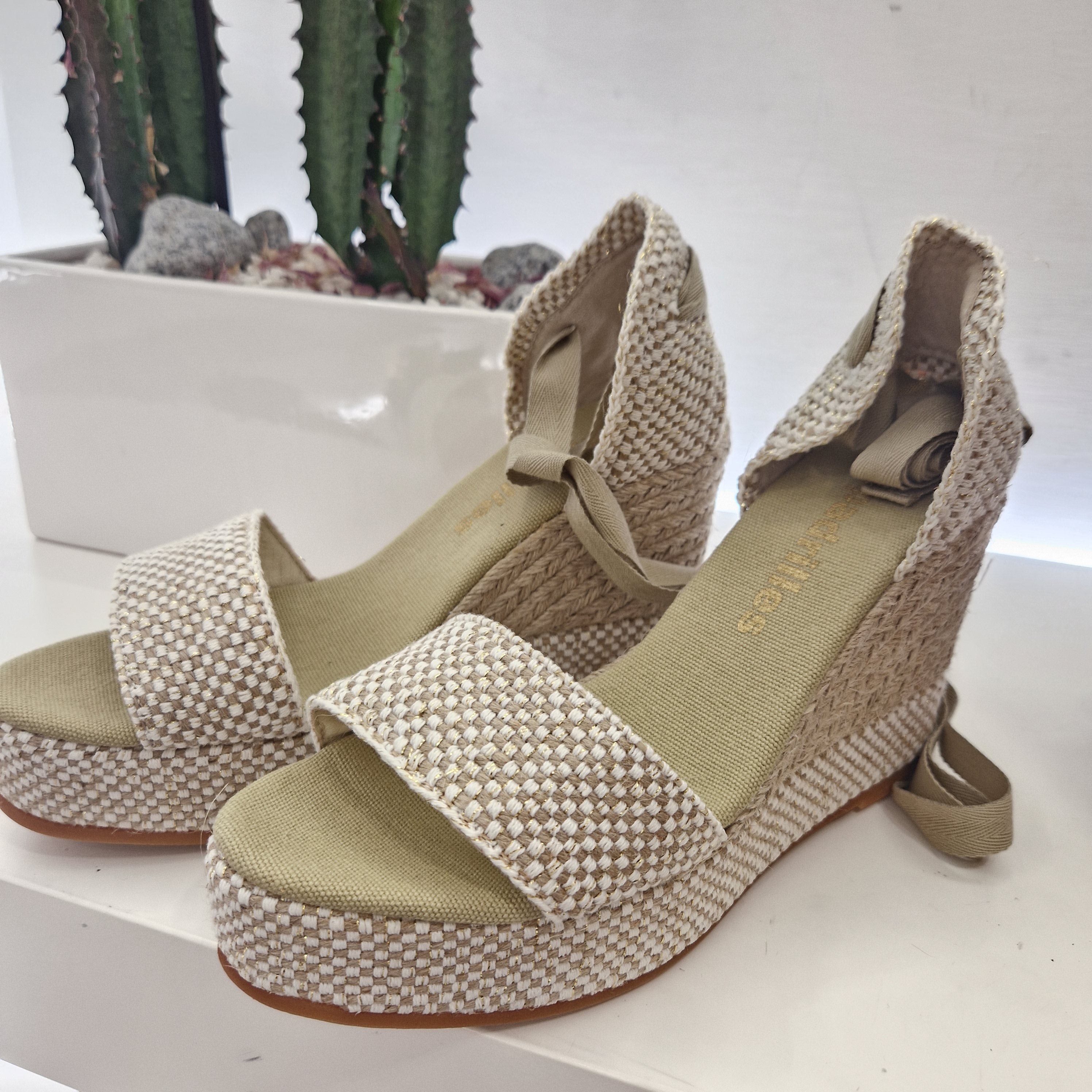 Espadrilles sandalo modello ARI fascia sabbia/oro