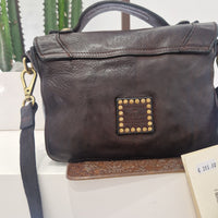 Campomaggi borsa color t.moro   linea AURORA cartella in pelle con borchie e strass