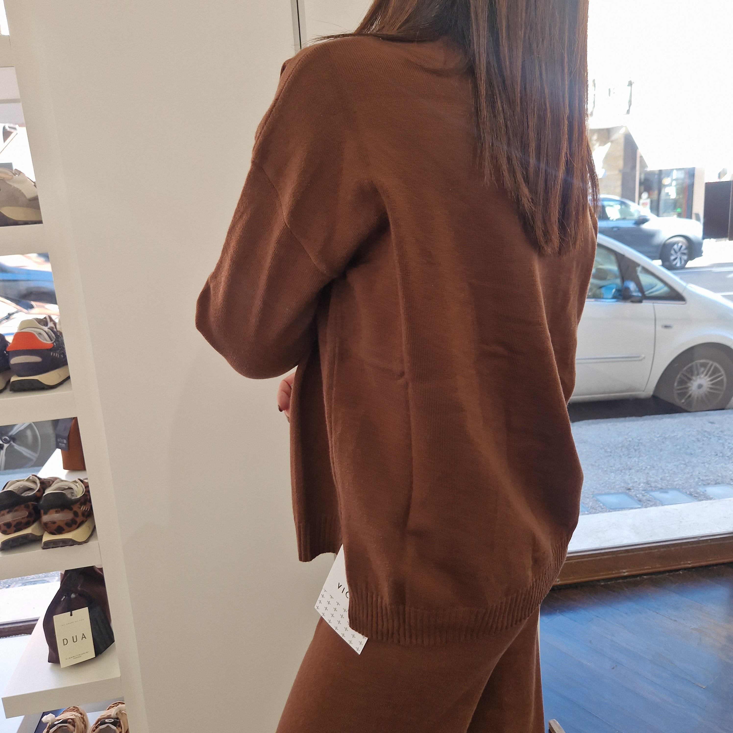 Maglione collo alto marrone