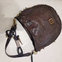 Campomaggi borsa linea GIANNA accessorio medaglie color t.moro