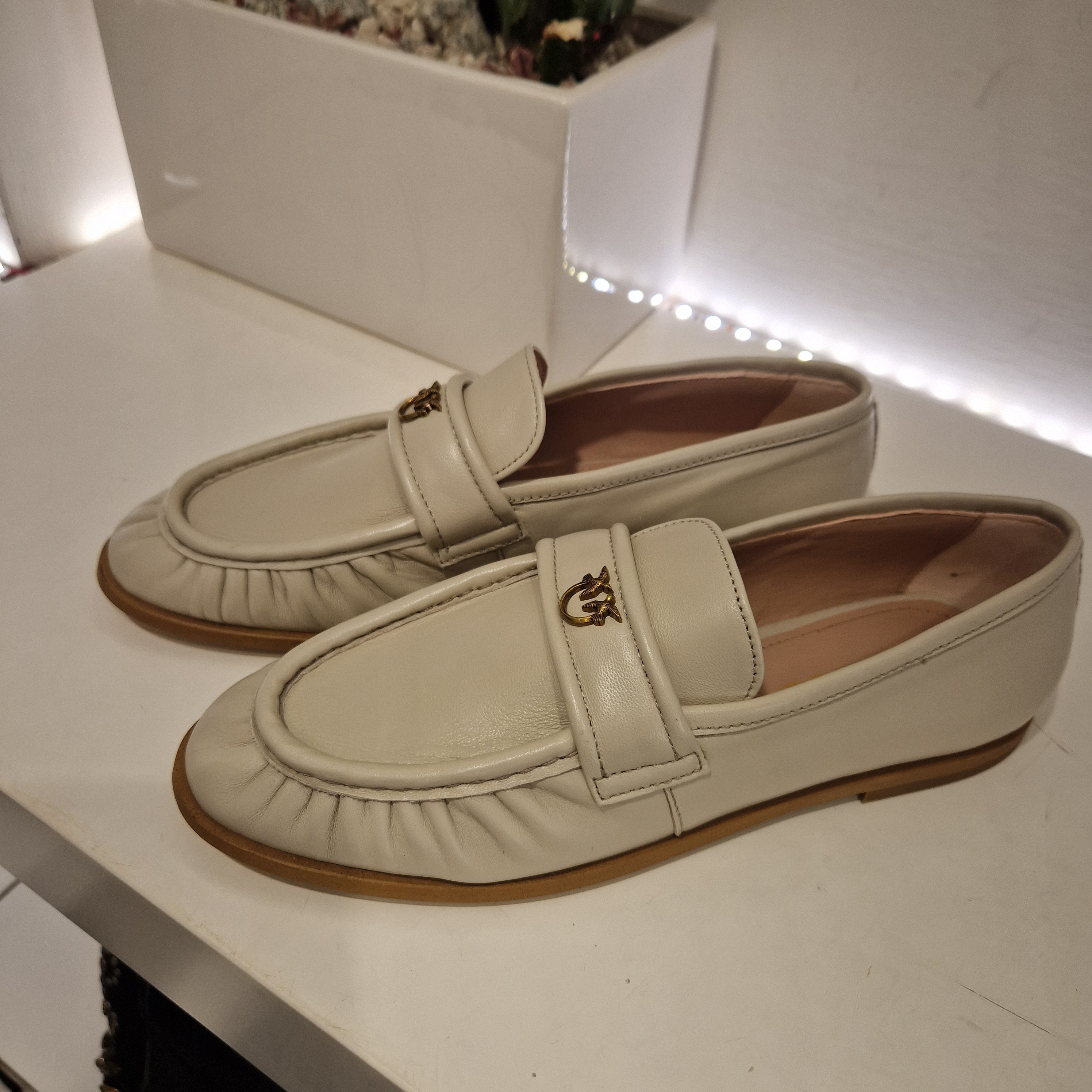 Pinko mocassino beige