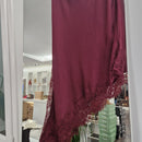 Gonna satin con pizzo color bordeaux