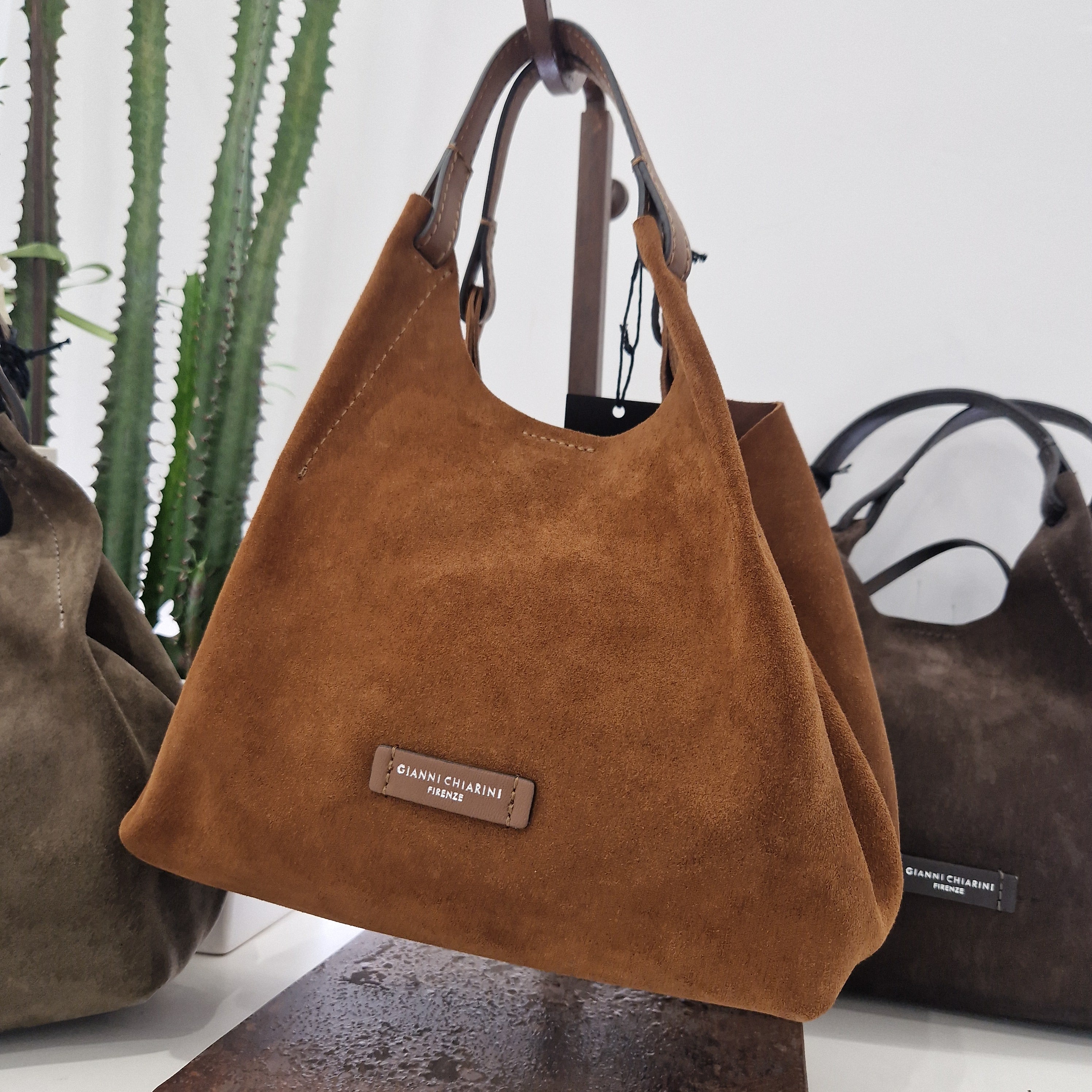 Gianni Chiarini borsa linea DUA formato medio pellame scamosciato
