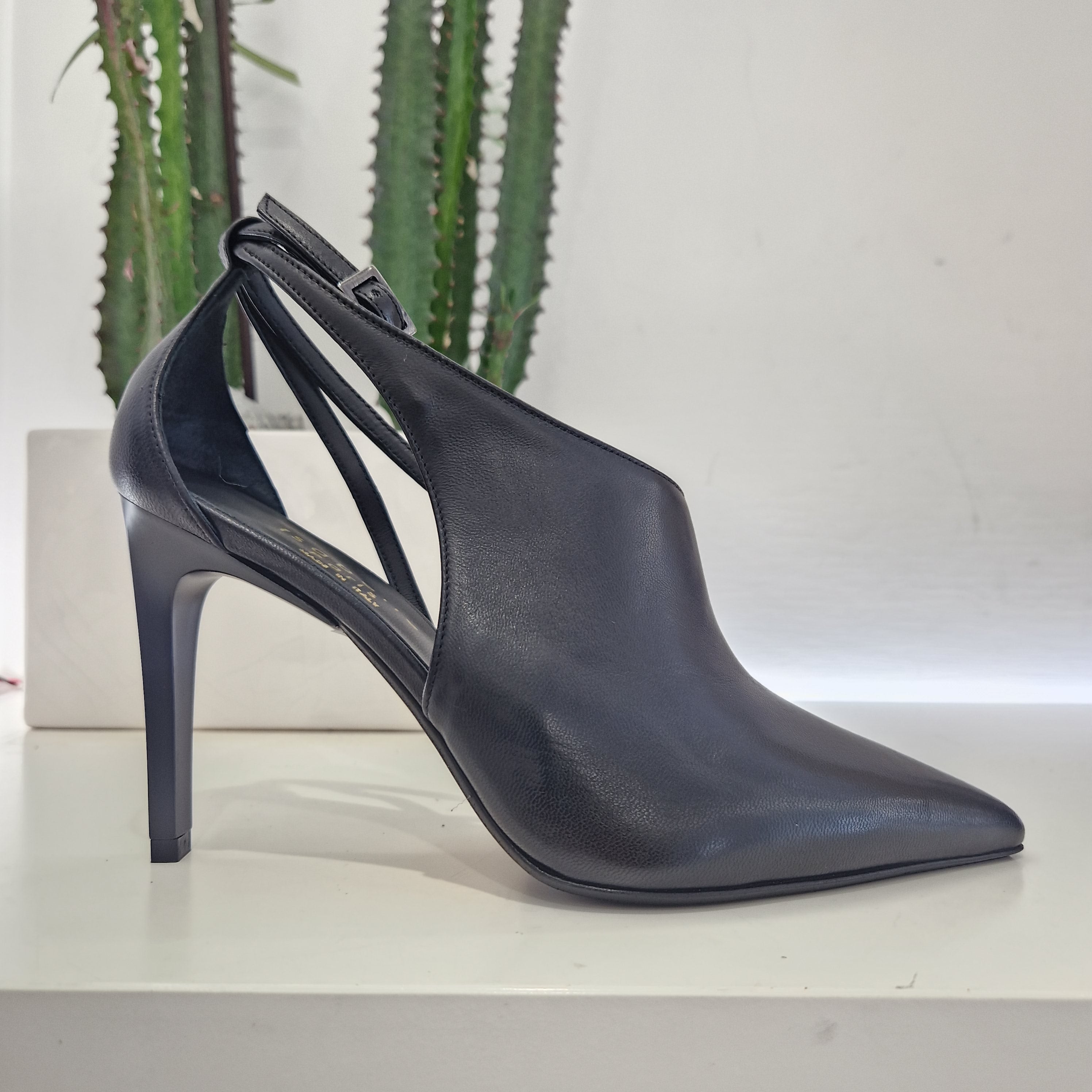 Isabelle Paris modello IRIS scarpa cinturino  tacco 9 cm