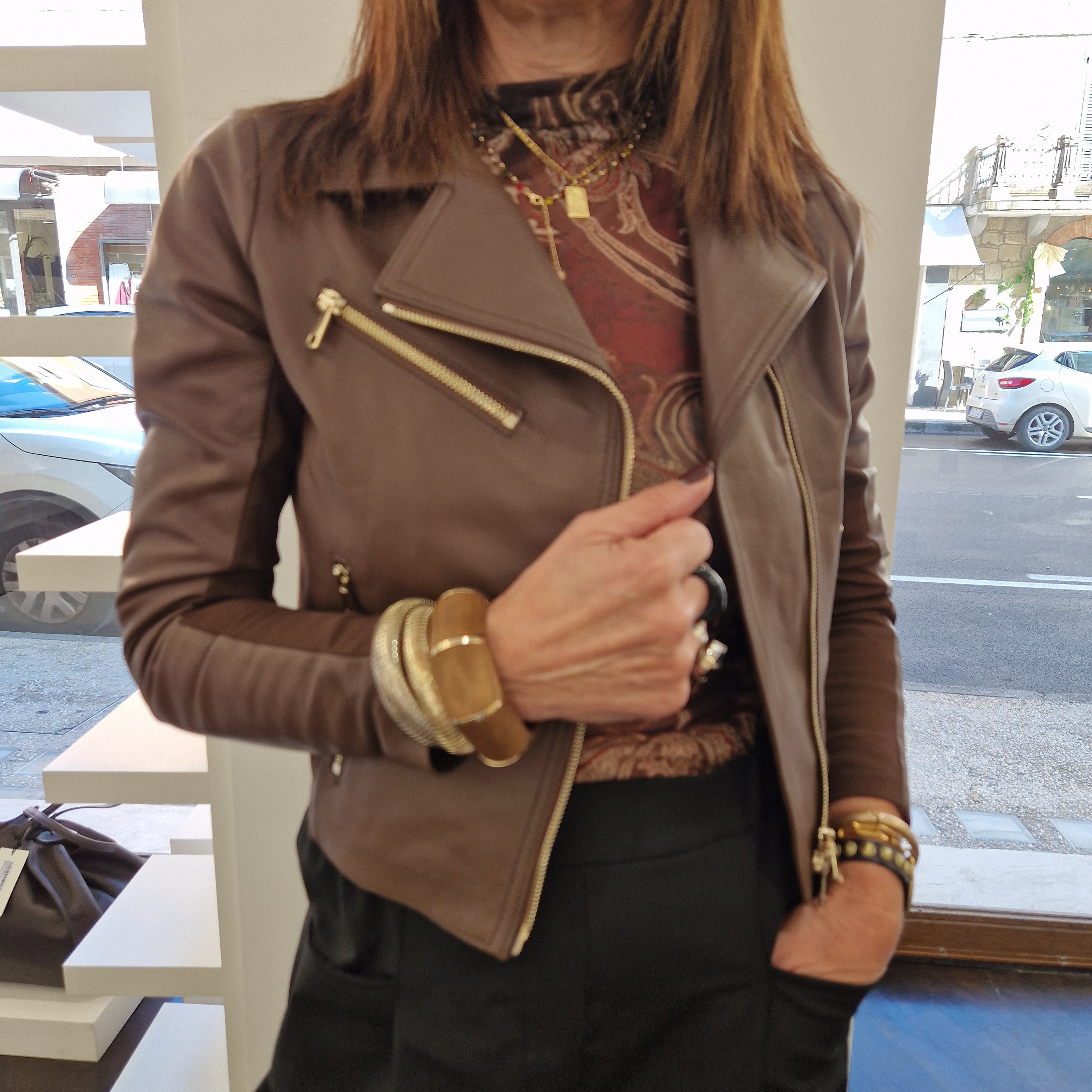 Giacca SOFIA  modello chiodo in vera pelle color caffelatte