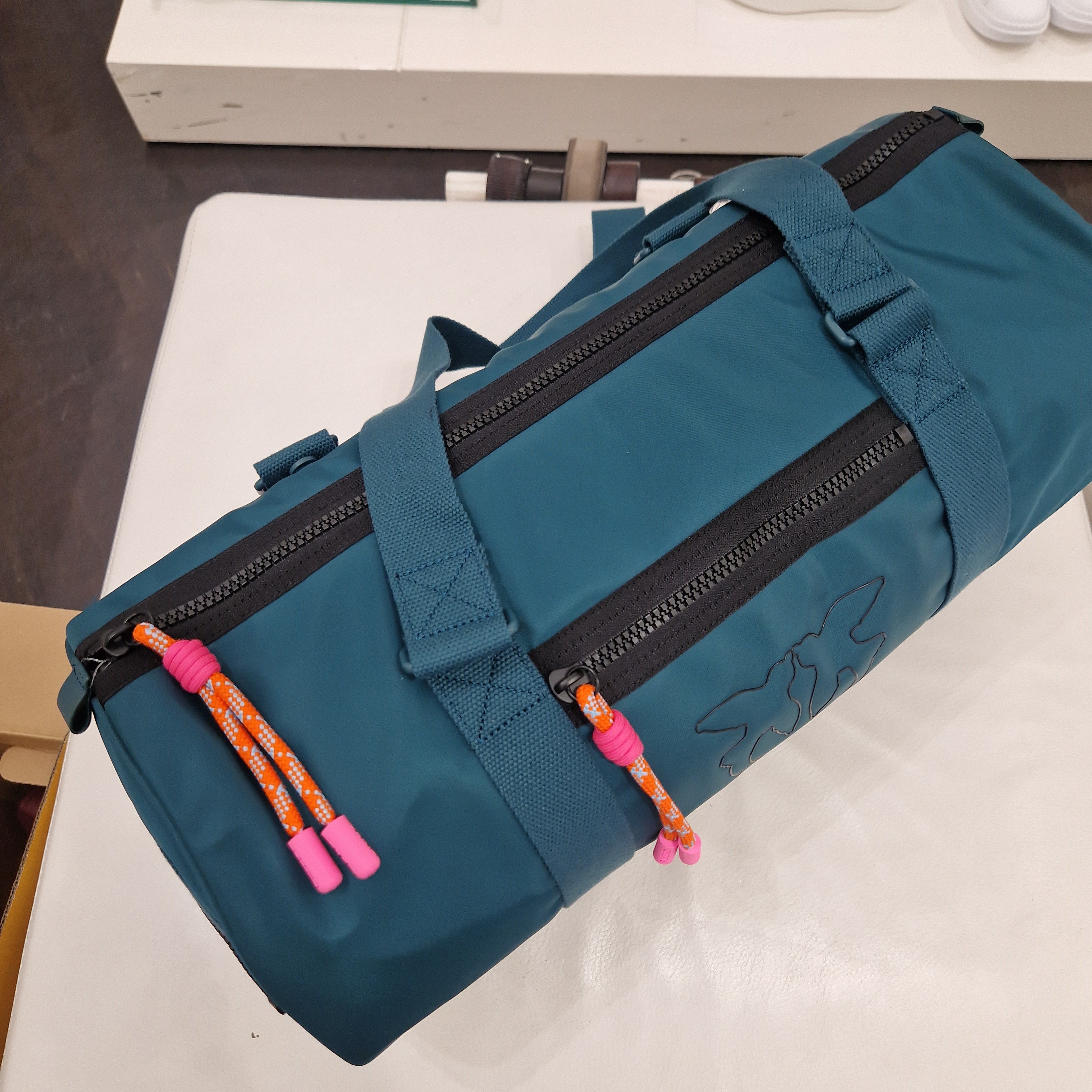 PINKO travel barrel