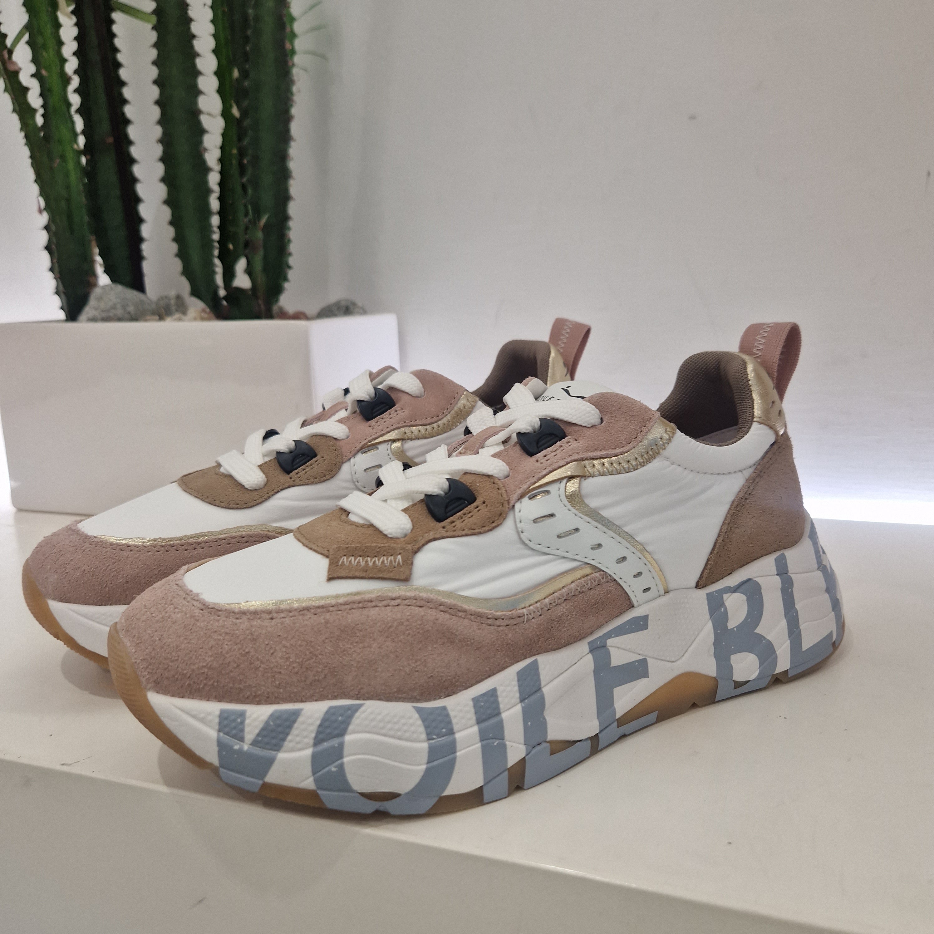 Voile Blanche sneaker modello CLUB  cipria