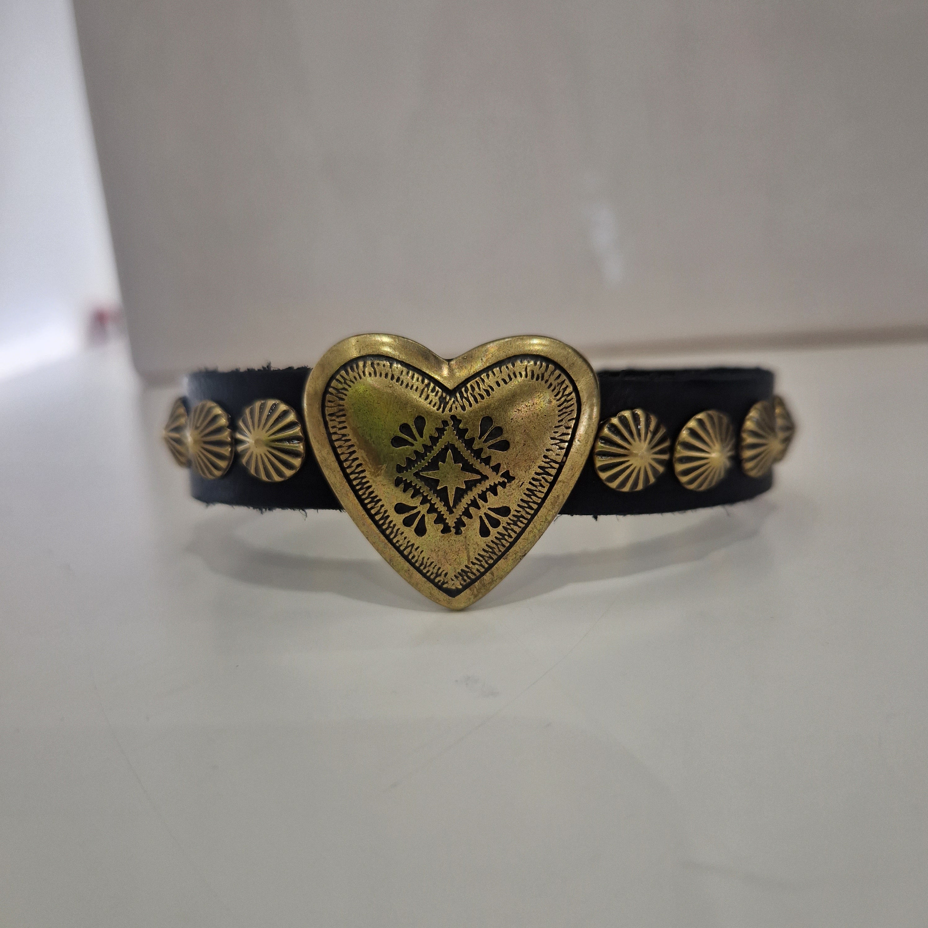 Campomaggi bracciale MERAVIGLIA nero con cuore oro