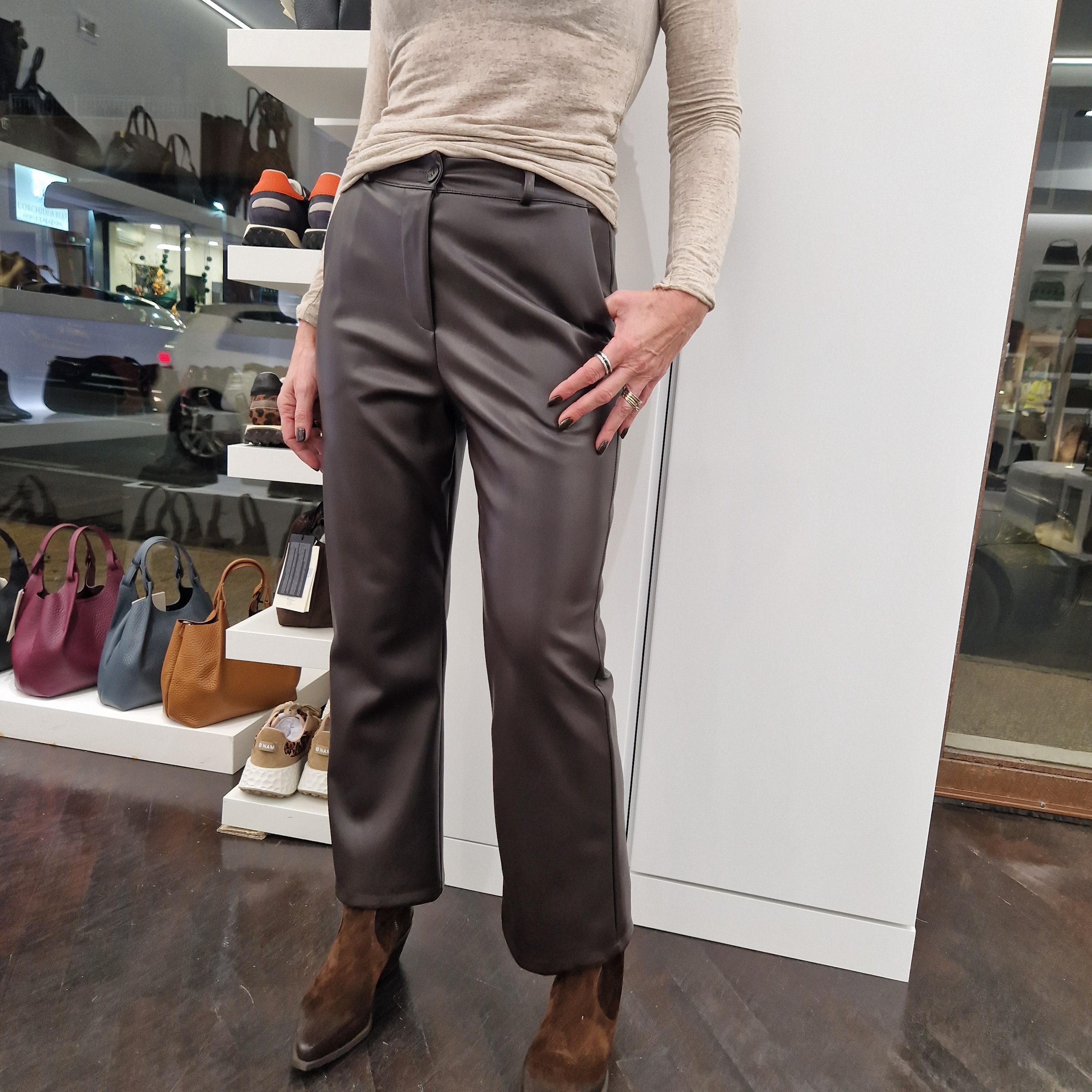 Pantalone ecopelle moro