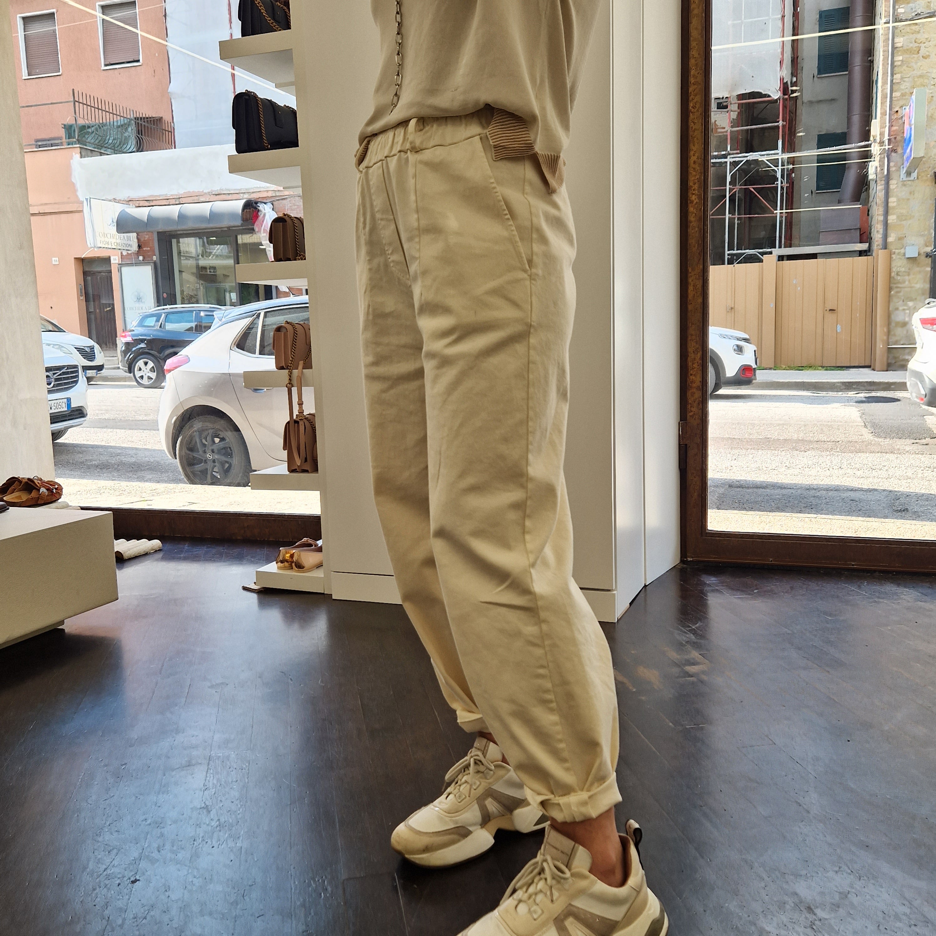 KIKISIX pantalone BARREL color panna