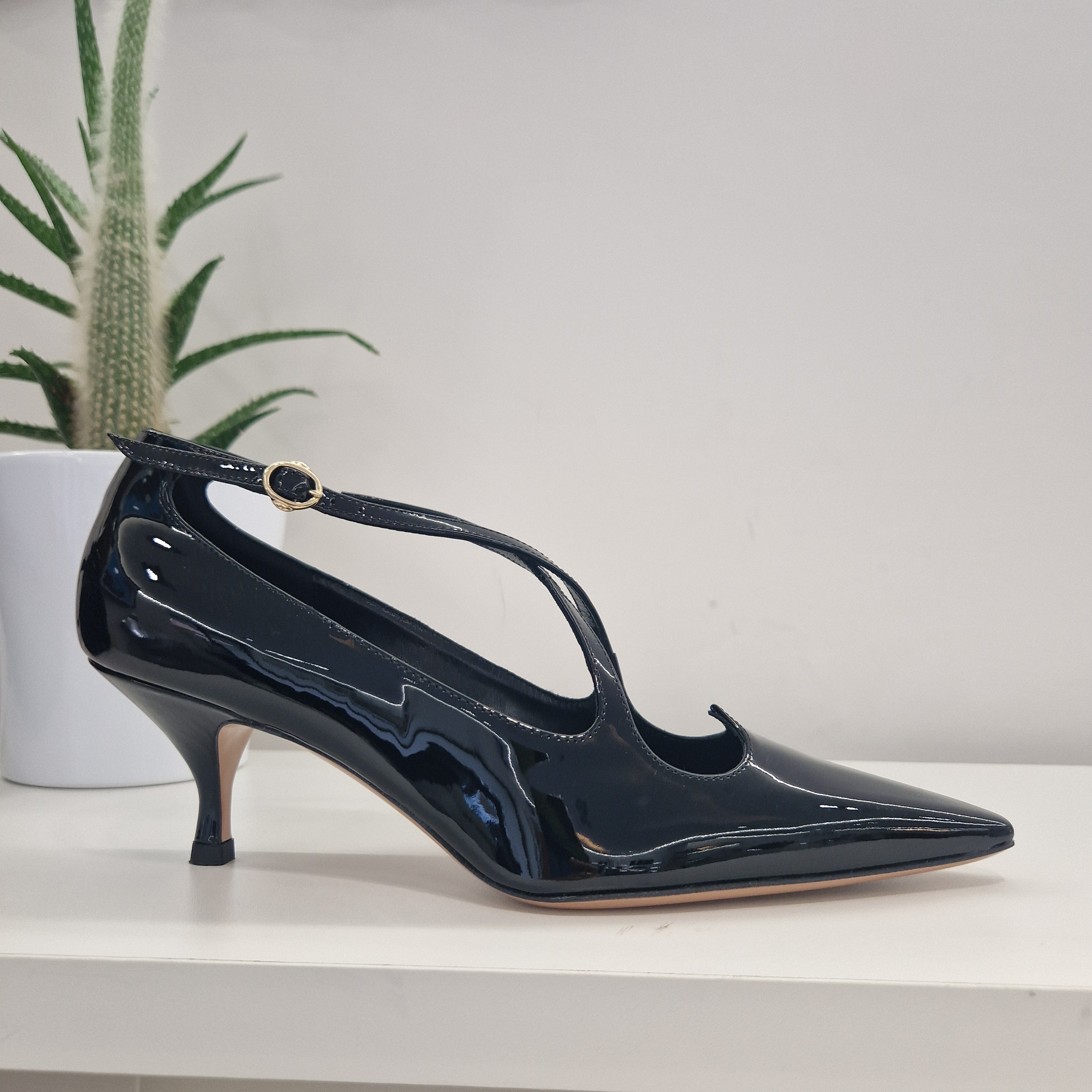 A.Bocca linea TOO FOR LOVE vernice nera