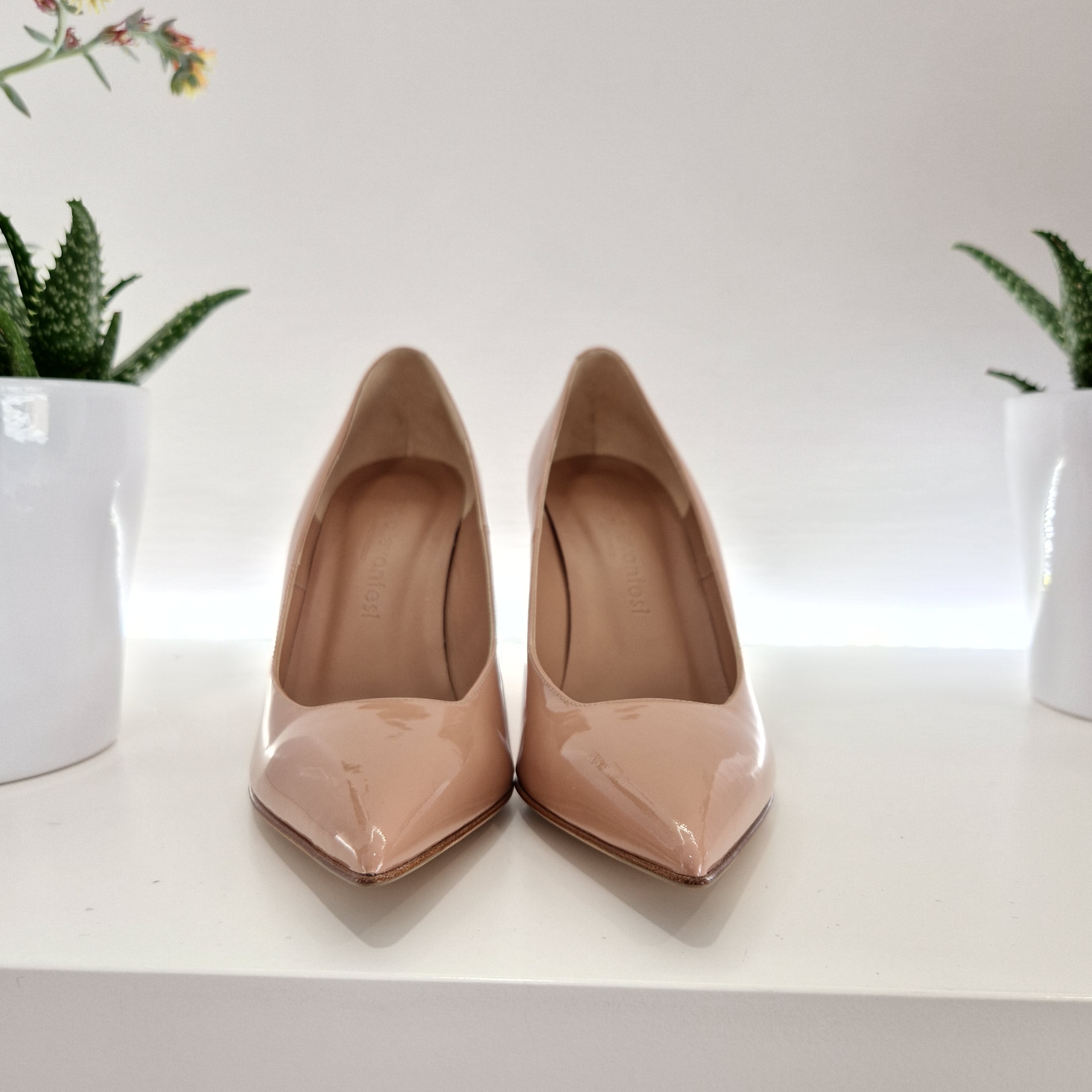 Sergio Levantesi flesh-colored pumps