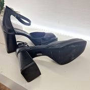 Dorico black strap shoe