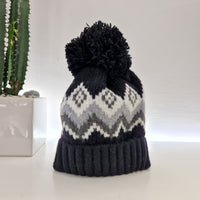 Black mountain cap